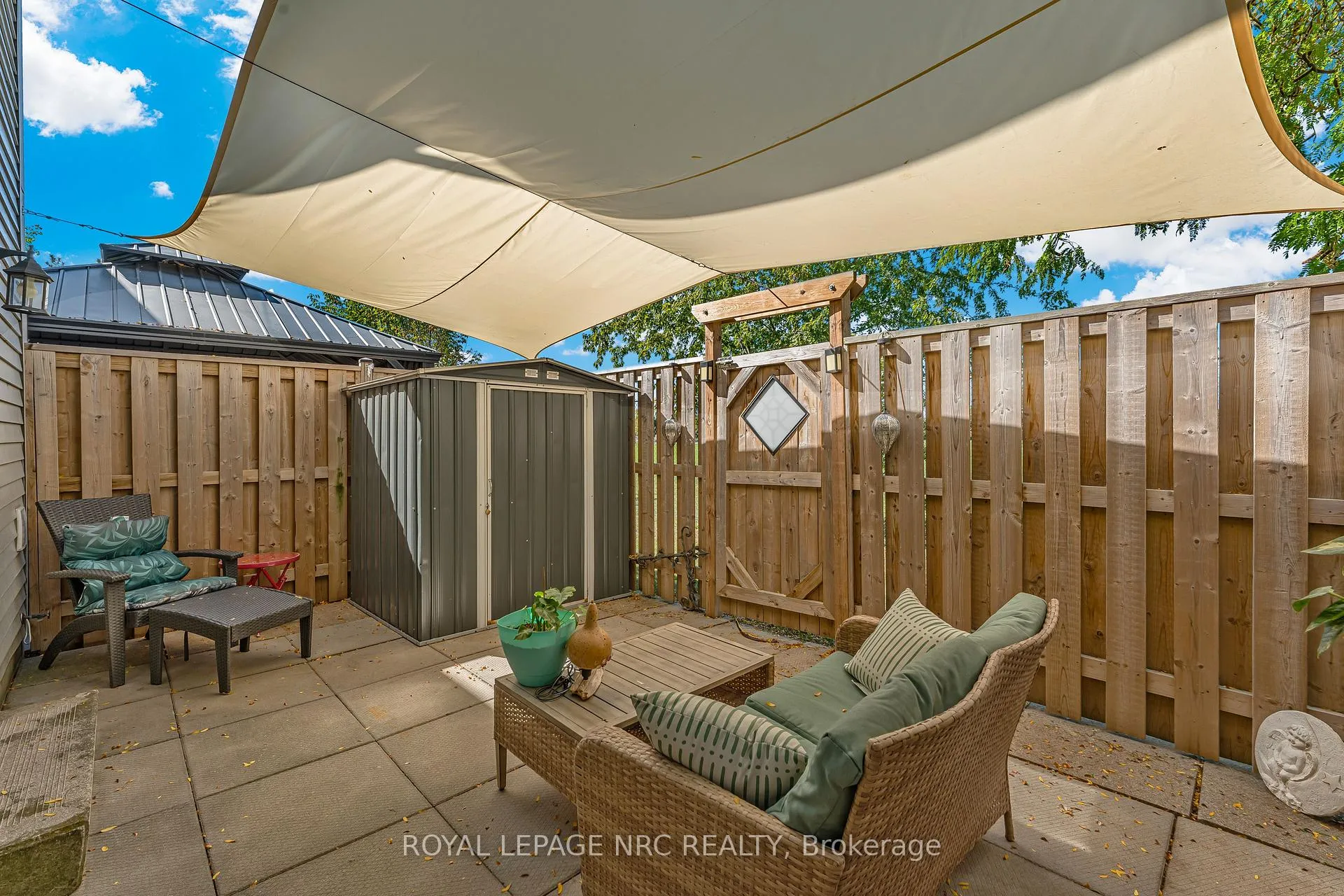 Photo 3 of Unit 40, 65 Dorchester Boulevard, St. Catharines, Carlton/Bunting — HOMEH