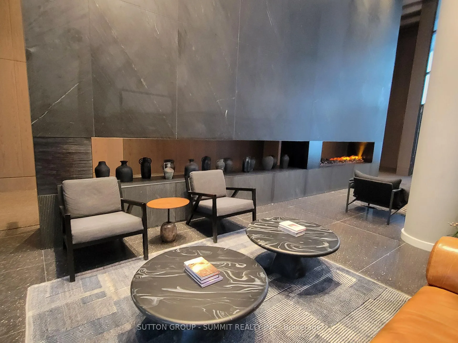 Photo 4 of Unit 5003, 8 Interchange Way, Vaughan, Vaughan Corporate Centre — HOMEH