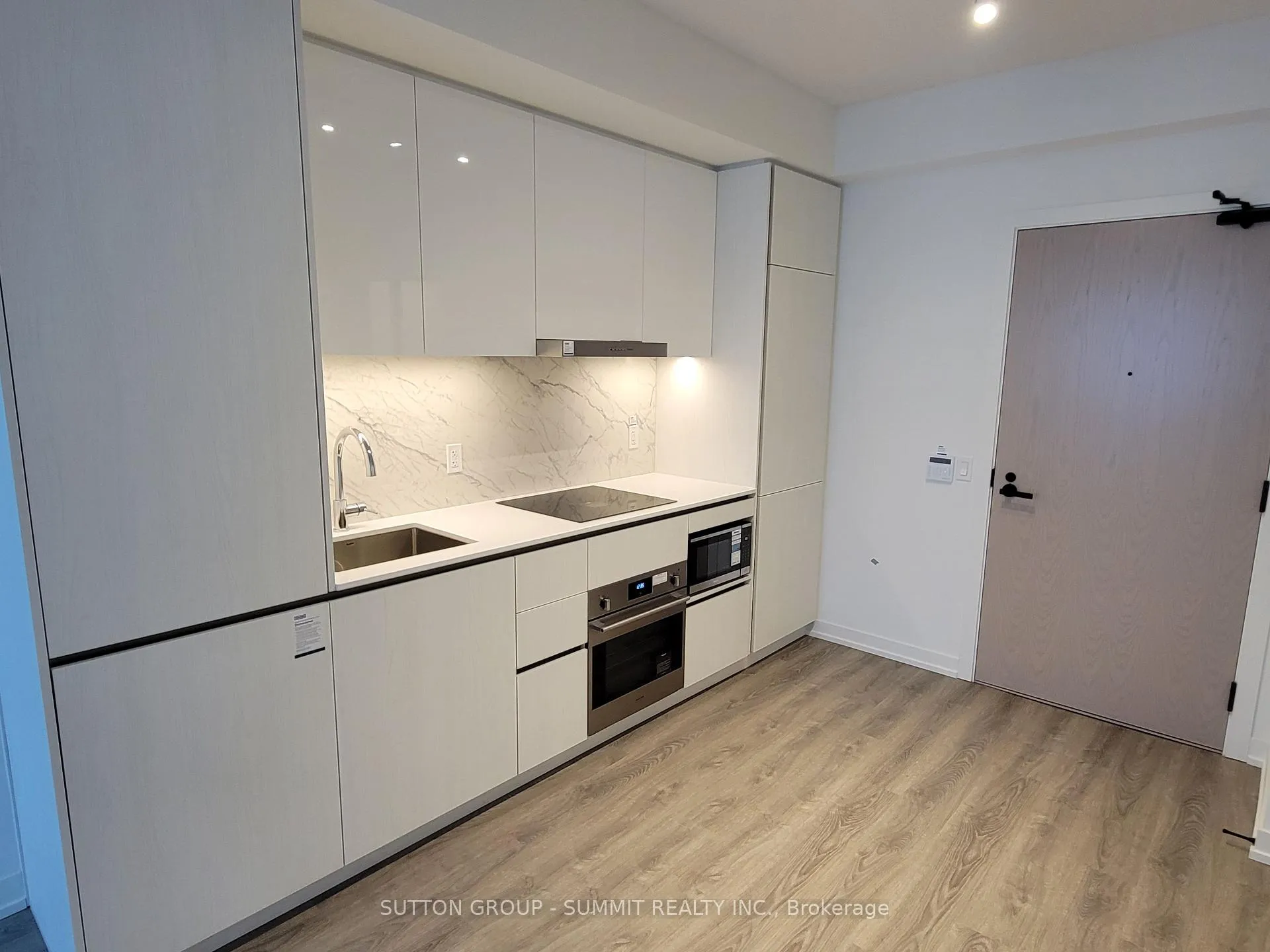 Photo 6 of Unit 5003, 8 Interchange Way, Vaughan, Vaughan Corporate Centre — HOMEH