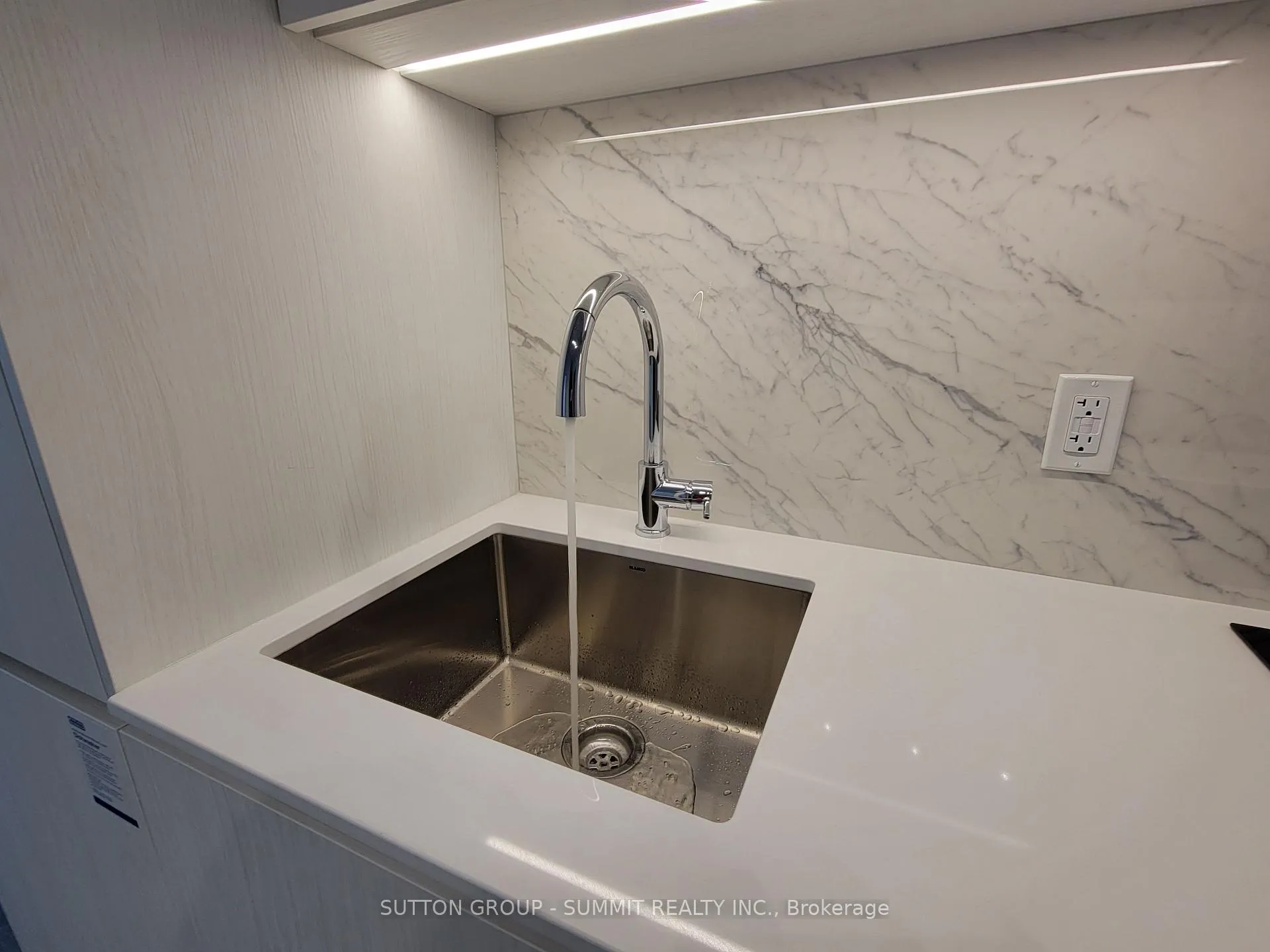 Photo 14 of Unit 5003, 8 Interchange Way, Vaughan, Vaughan Corporate Centre — HOMEH