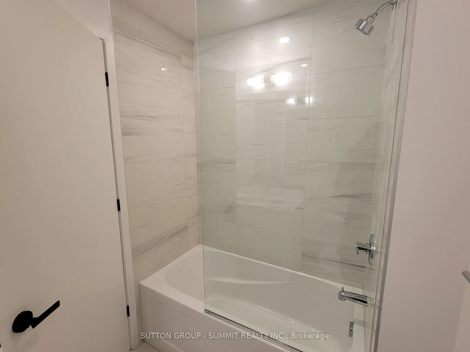 Photo 24 of Unit 5003, 8 Interchange Way, Vaughan, Vaughan Corporate Centre — HOMEH