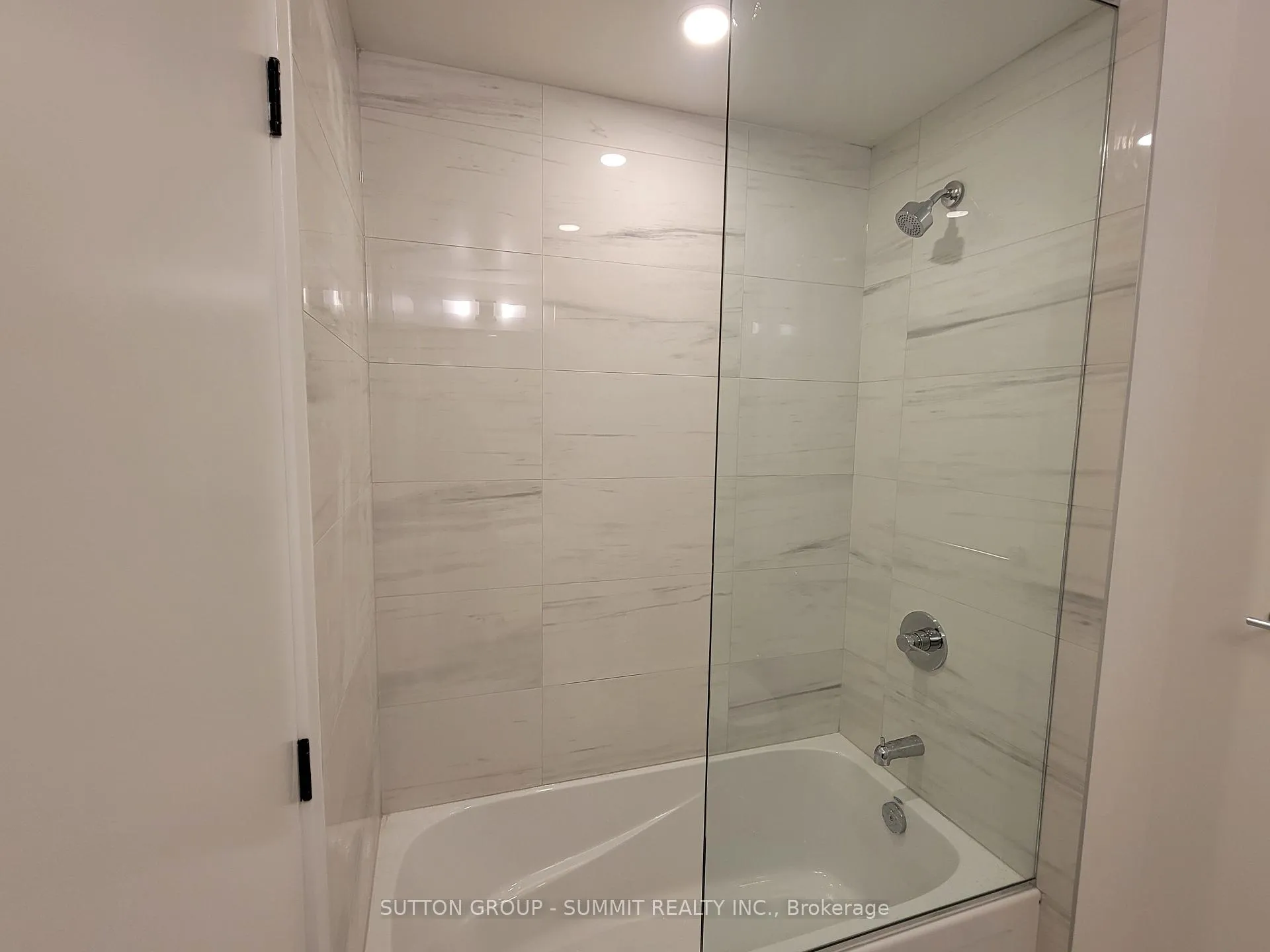 Photo 25 of Unit 5003, 8 Interchange Way, Vaughan, Vaughan Corporate Centre — HOMEH