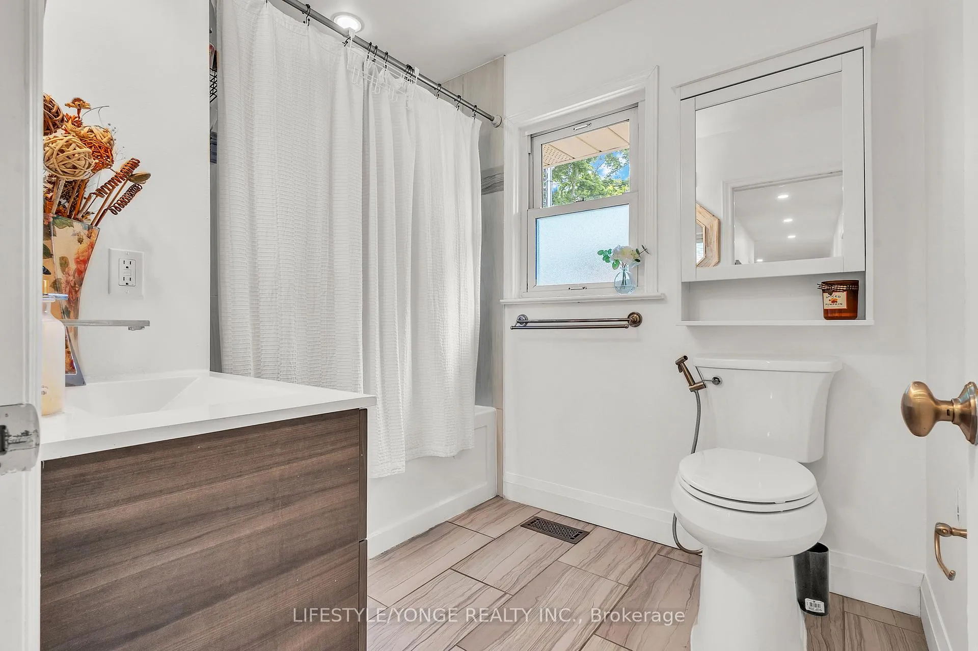 Photo 28 of 5425 Winston Road, Burlington, Appleby — HOMEH