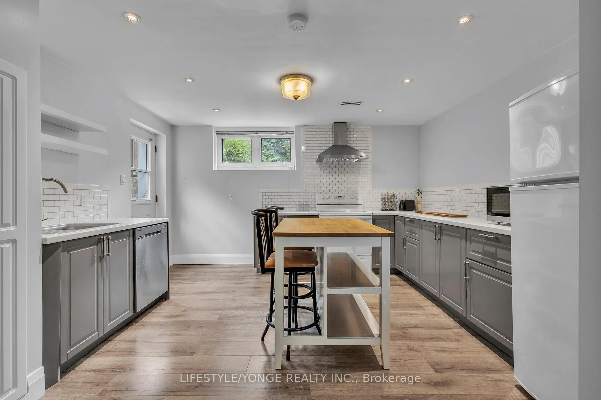 Photo 32 of 5425 Winston Road, Burlington, Appleby — HOMEH