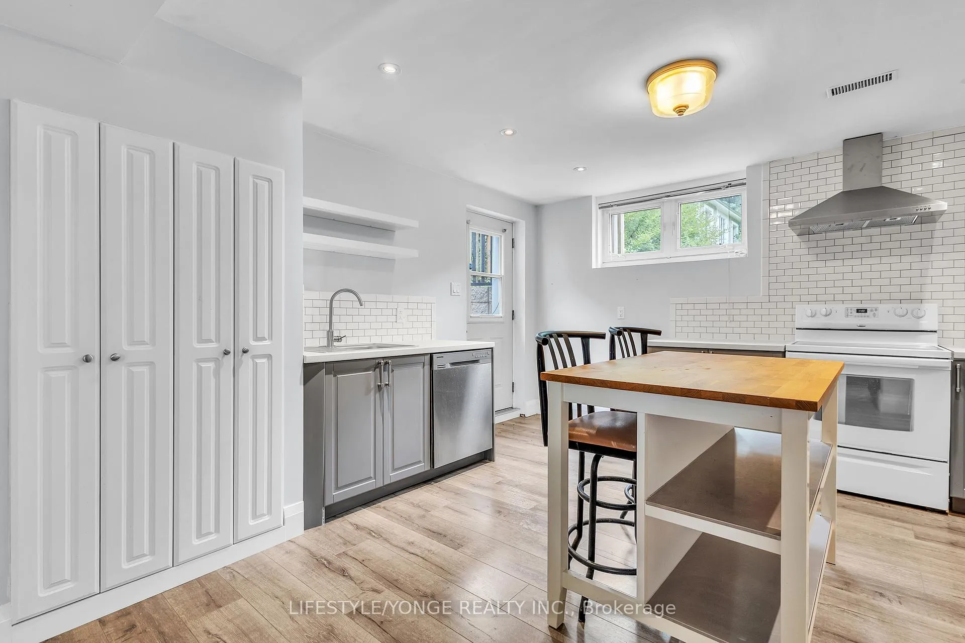 Photo 33 of 5425 Winston Road, Burlington, Appleby — HOMEH