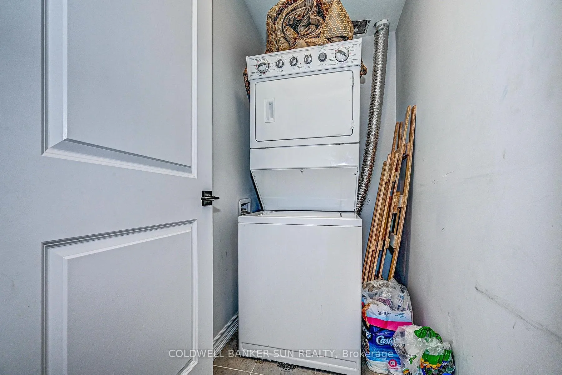 Photo 12 of Unit 03, 314 Equestrian Way, Cambridge, Preston Heights — HOMEH