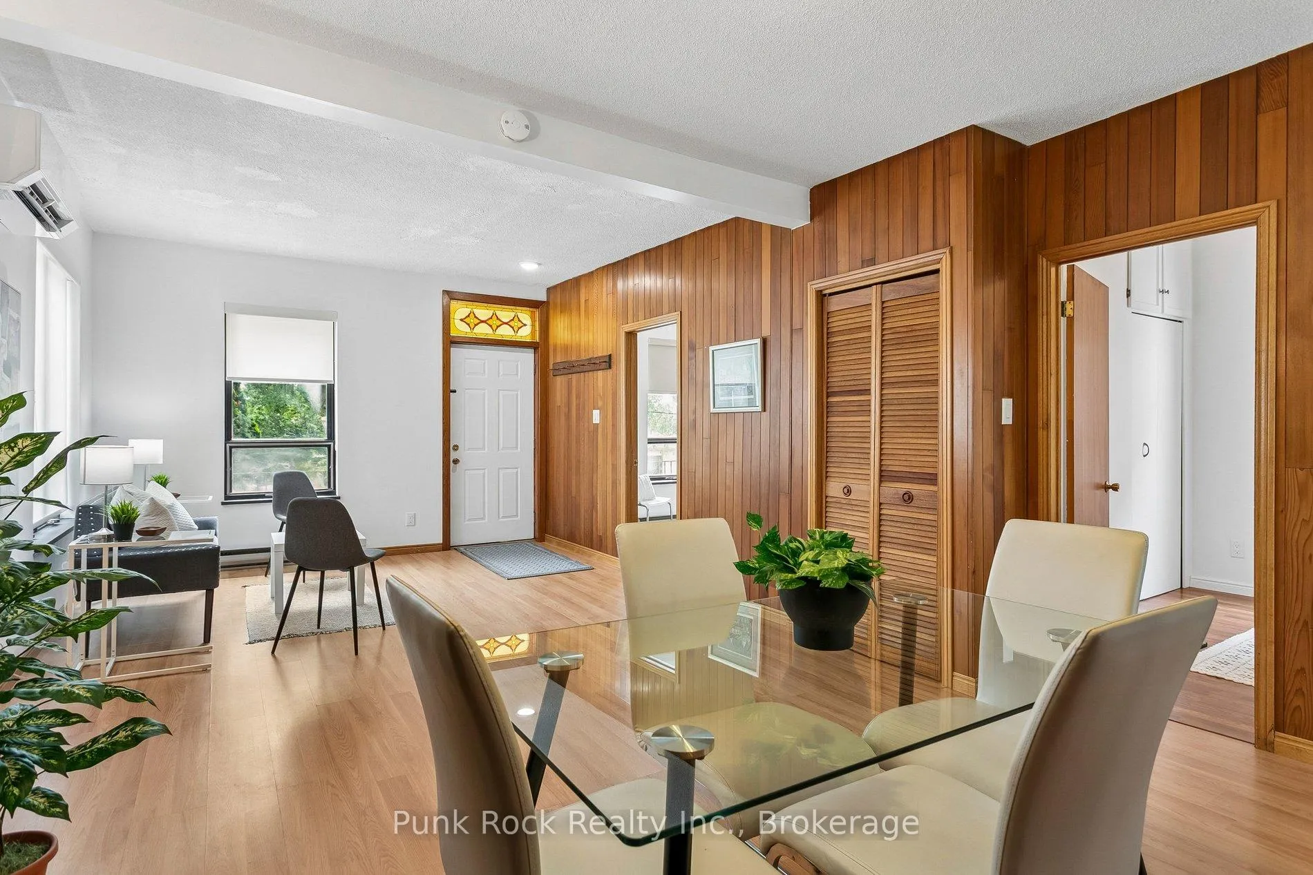 Photo 12 of 18 Lochearne Street, Hamilton, Strathcona — HOMEH