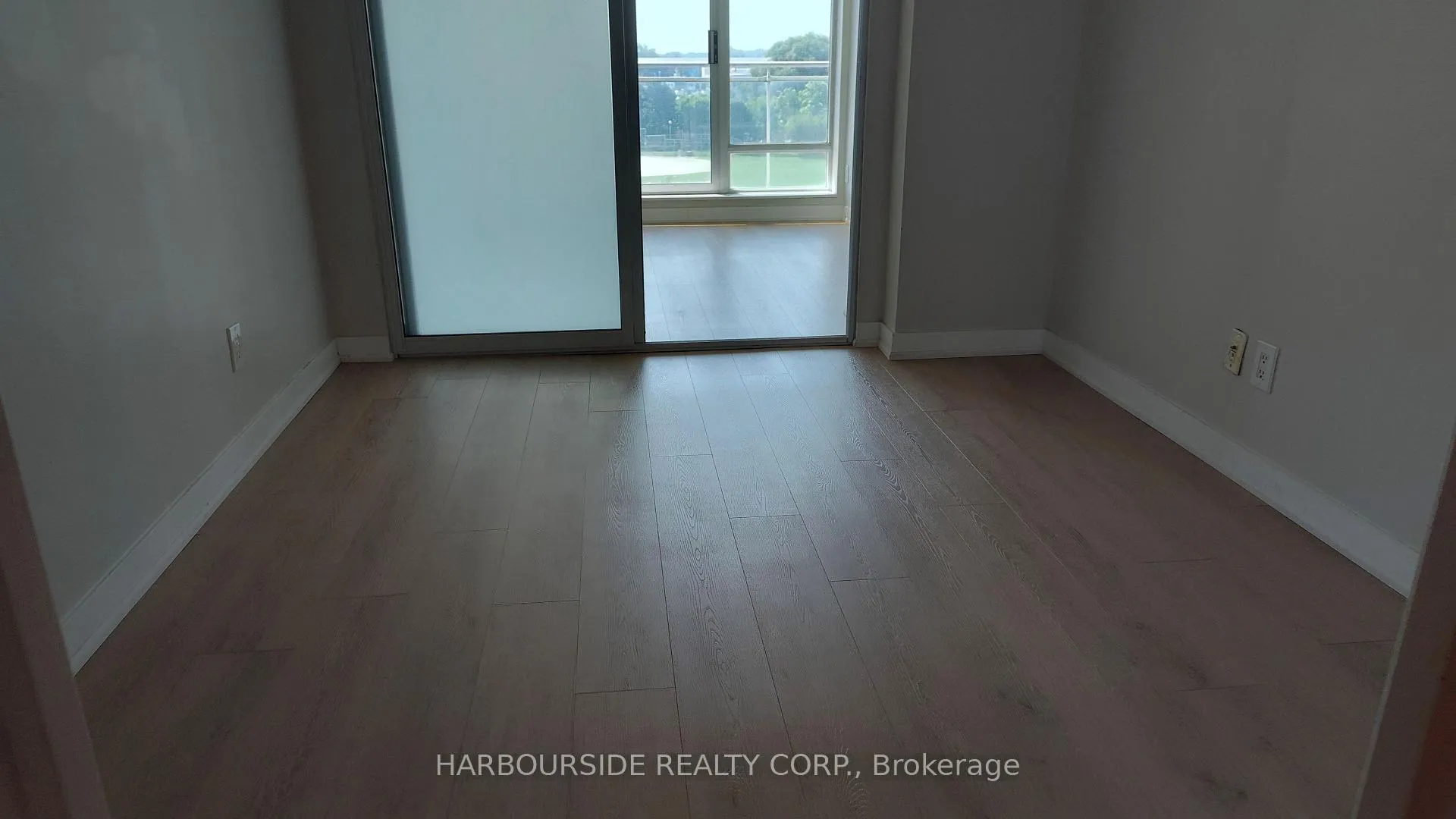 Photo 7 of Unit 712, 650 Queens Quay W, Toronto, Waterfront Communities — HOMEH