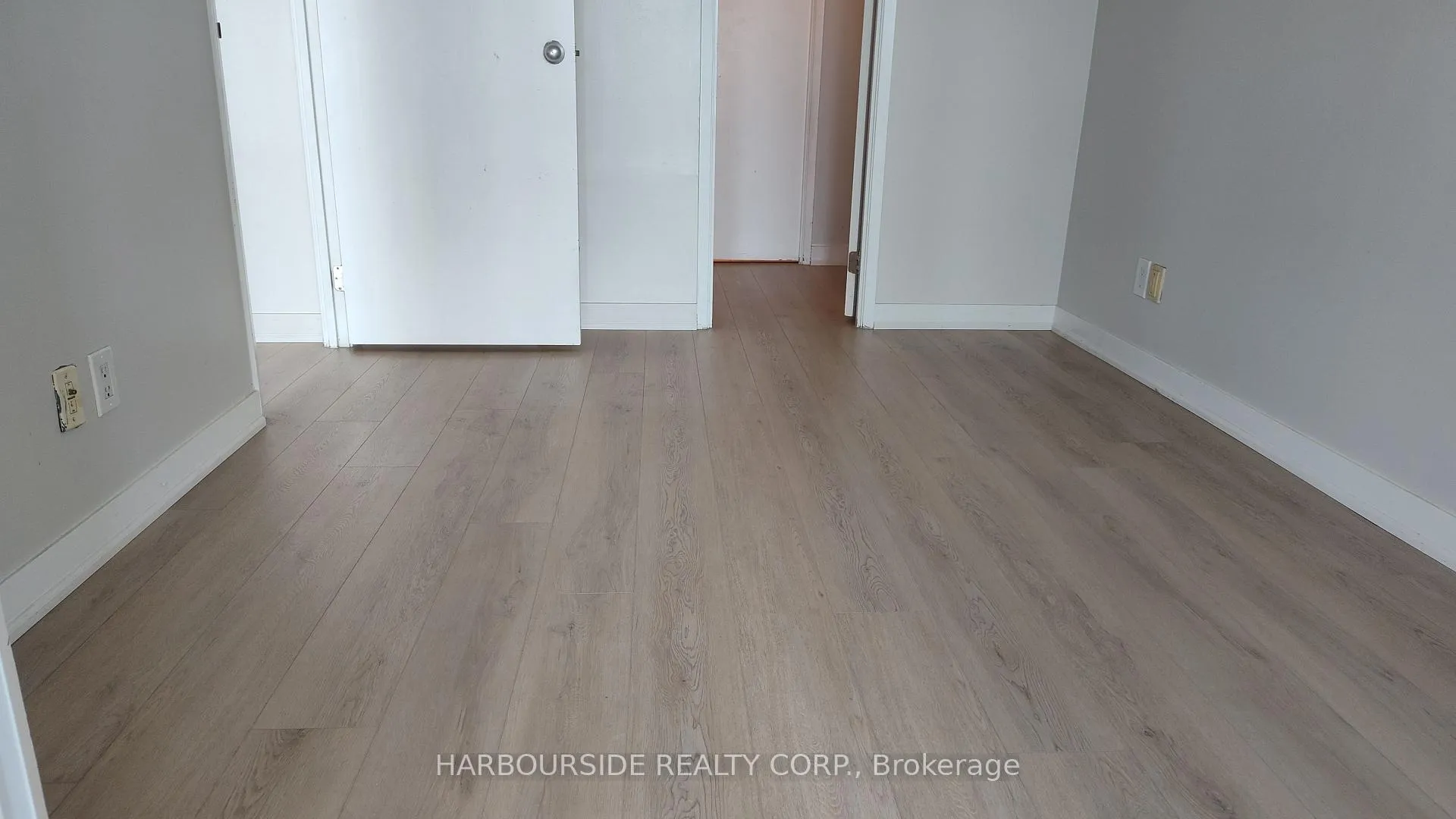 Photo 8 of Unit 712, 650 Queens Quay W, Toronto, Waterfront Communities — HOMEH