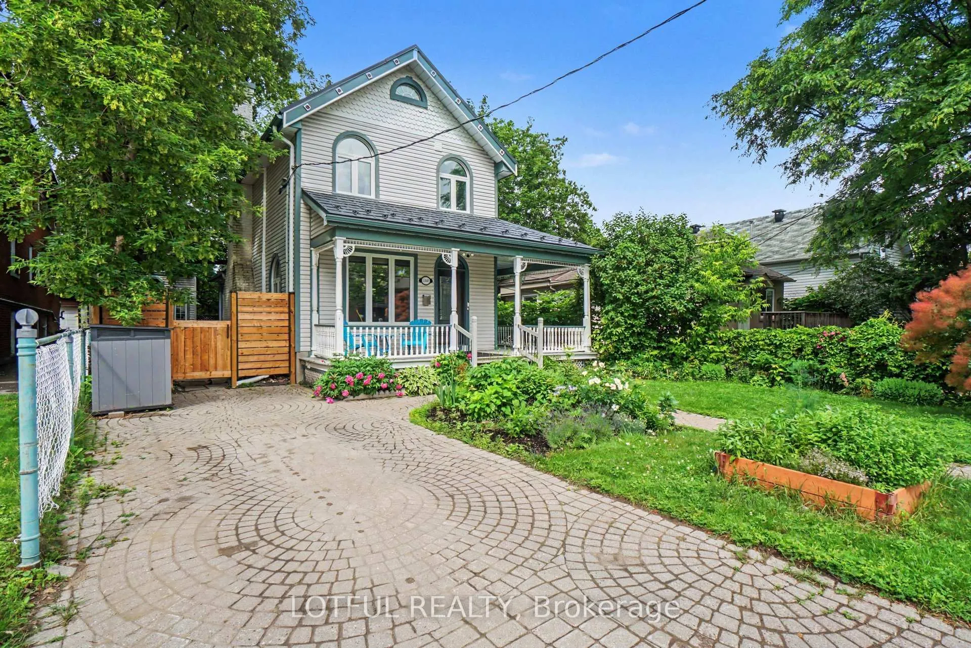 Photo 2 of Unit 1, 518 Hilson Avenue, Ottawa, Westboro/Hampton Park — HOMEH