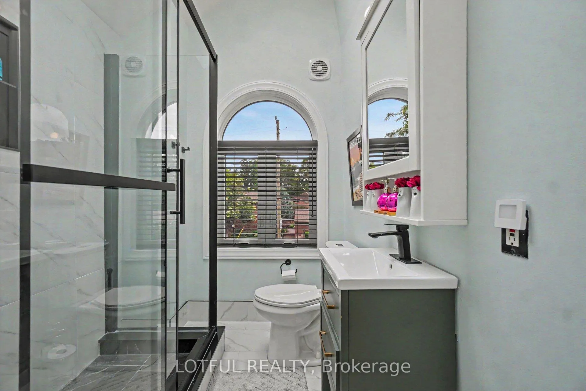 Photo 16 of Unit 1, 518 Hilson Avenue, Ottawa, Westboro/Hampton Park — HOMEH