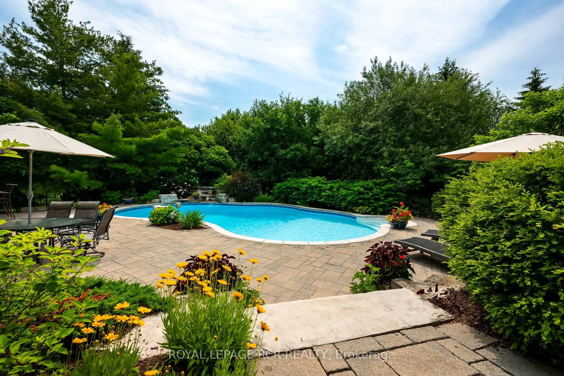 Photo 55 of 6 Brookhaven Crescent, East Garafraxa, Rural East Garafraxa — HOMEH