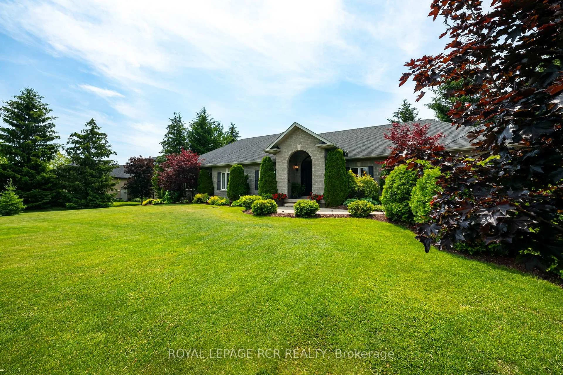 Photo 5 of 6 Brookhaven Crescent, East Garafraxa, Rural East Garafraxa — HOMEH
