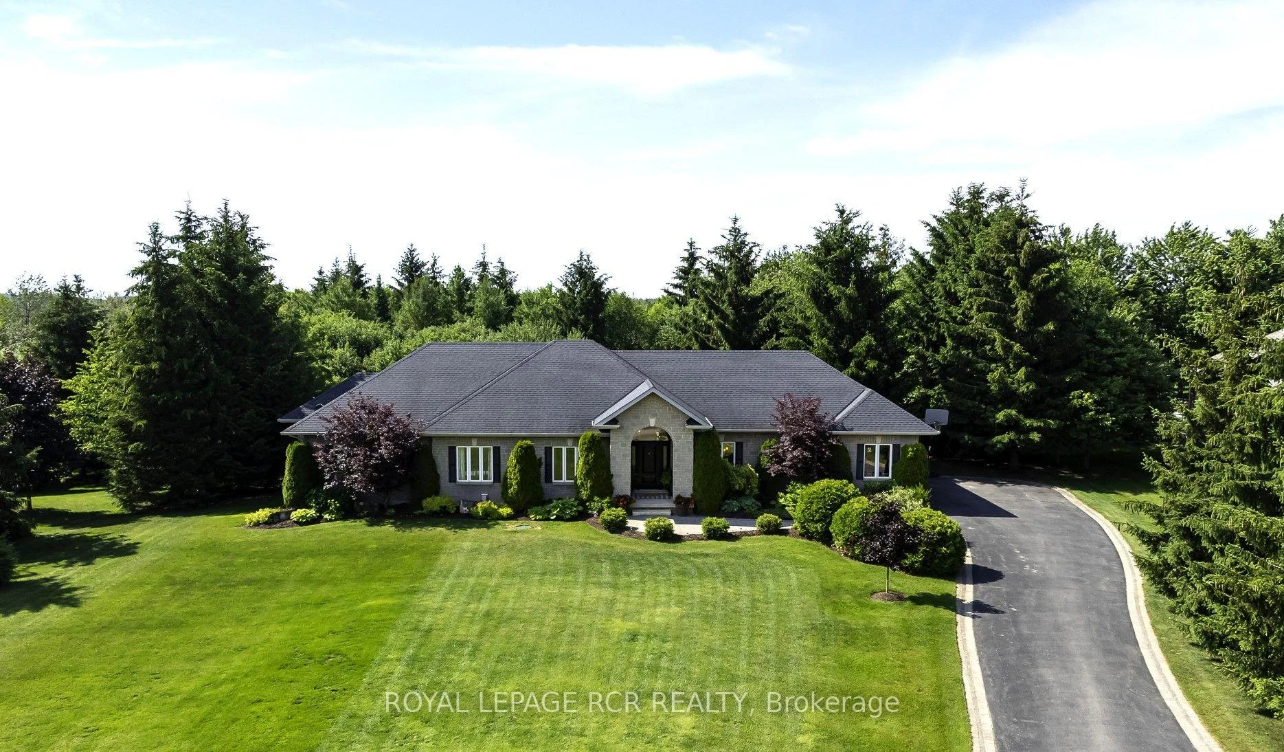 Photo 6 of 6 Brookhaven Crescent, East Garafraxa, Rural East Garafraxa — HOMEH