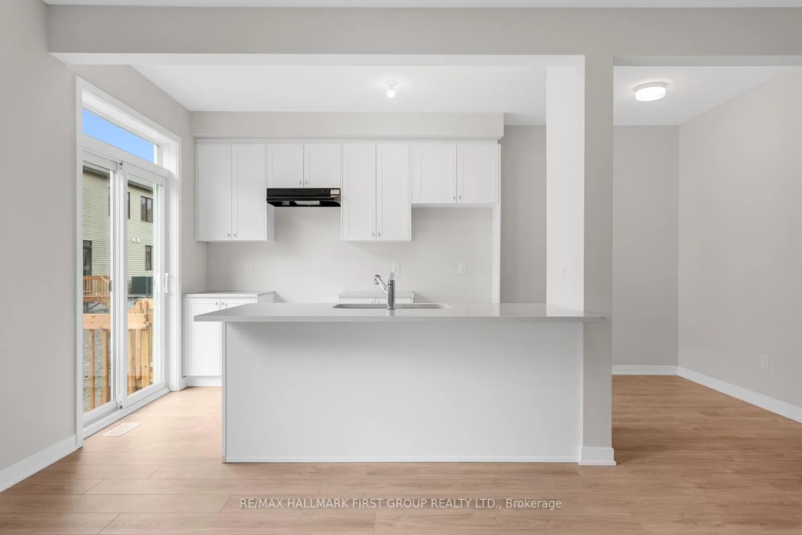Photo 5 of 519 Brigatine Avenue, Ottawa, Stittsville (North) — HOMEH
