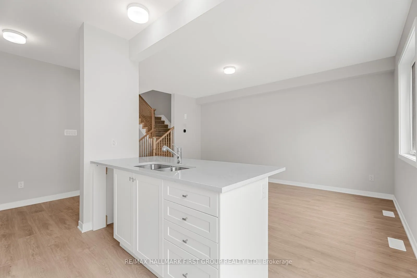 Photo 7 of 519 Brigatine Avenue, Ottawa, Stittsville (North) — HOMEH