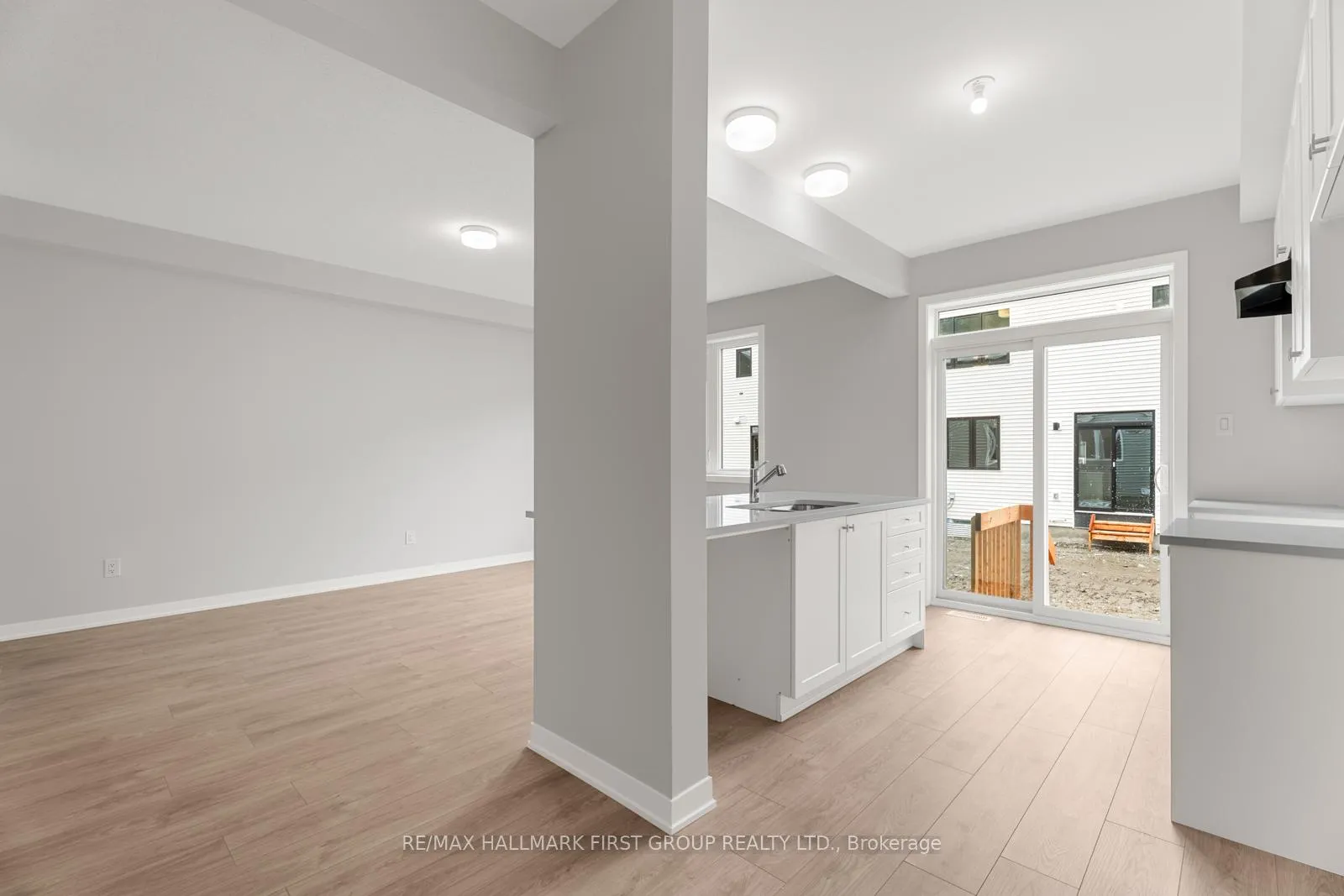 Photo 8 of 519 Brigatine Avenue, Ottawa, Stittsville (North) — HOMEH