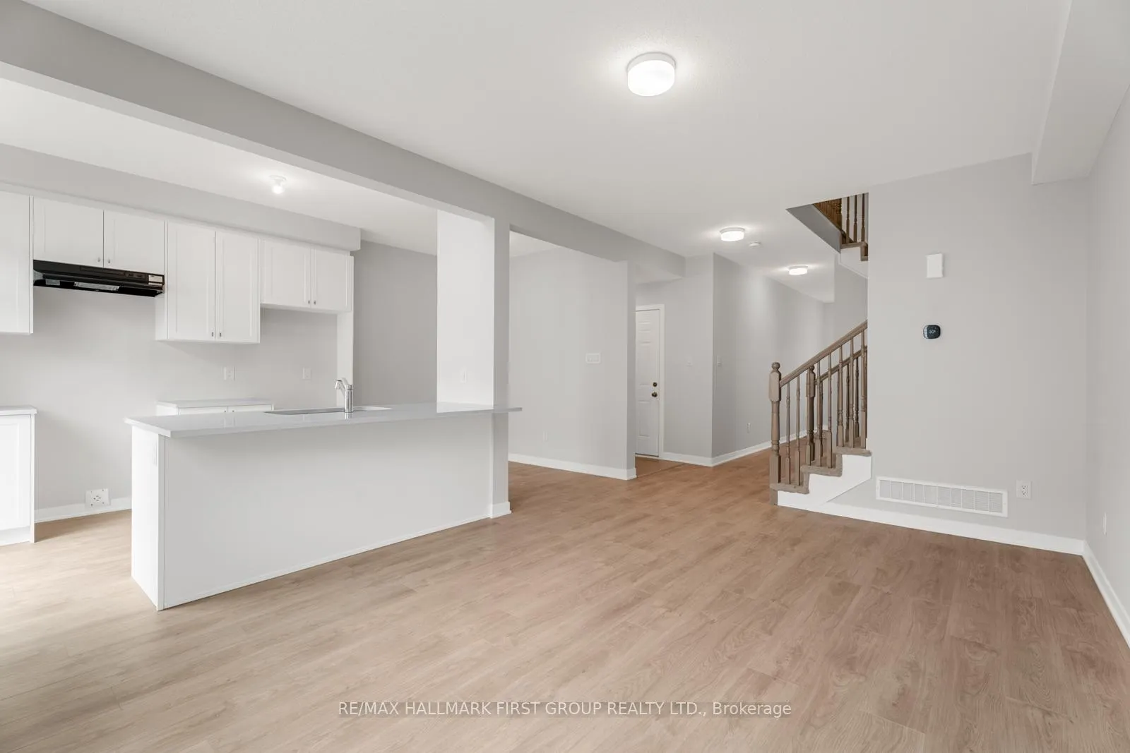 Photo 11 of 519 Brigatine Avenue, Ottawa, Stittsville (North) — HOMEH