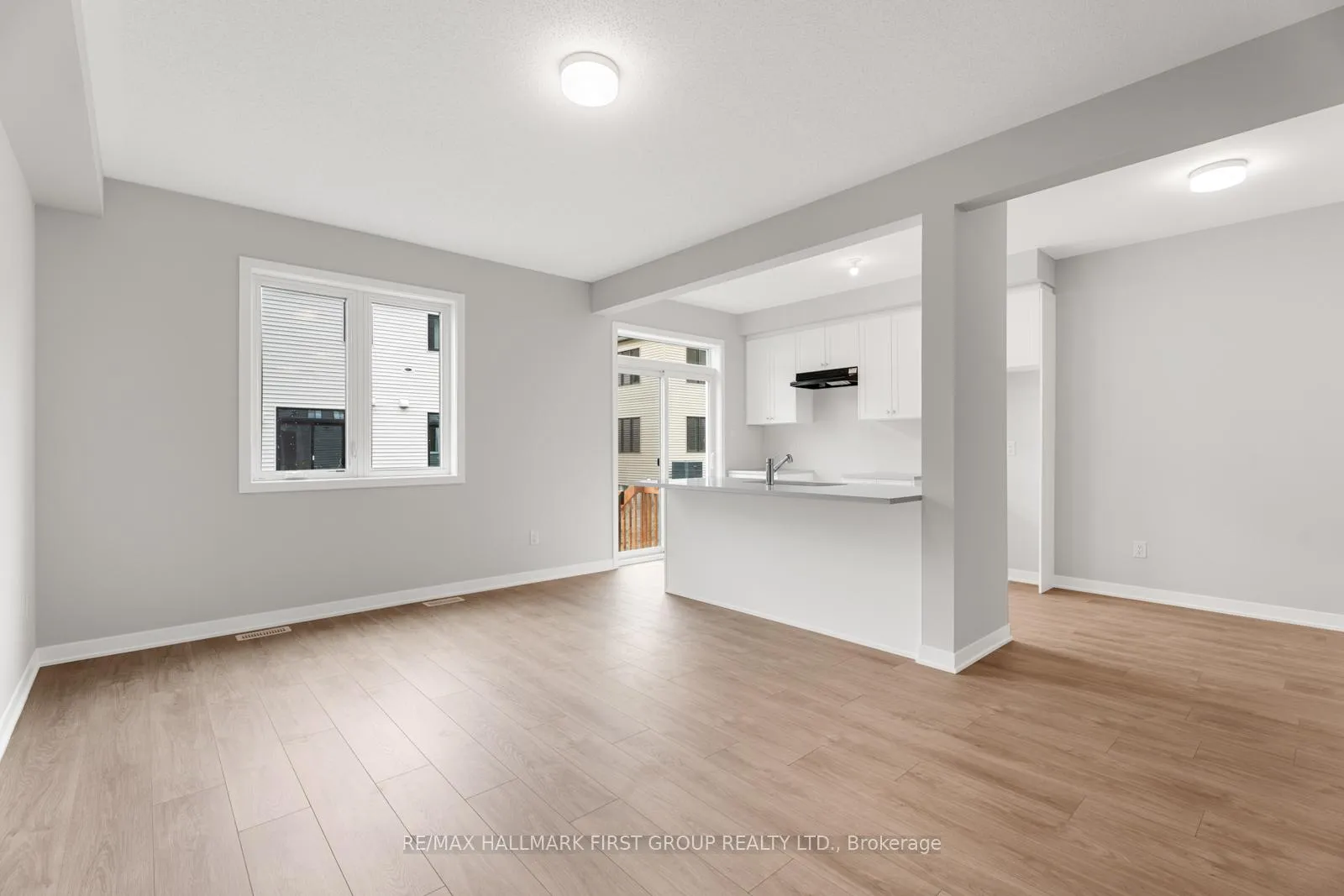 Photo 12 of 519 Brigatine Avenue, Ottawa, Stittsville (North) — HOMEH