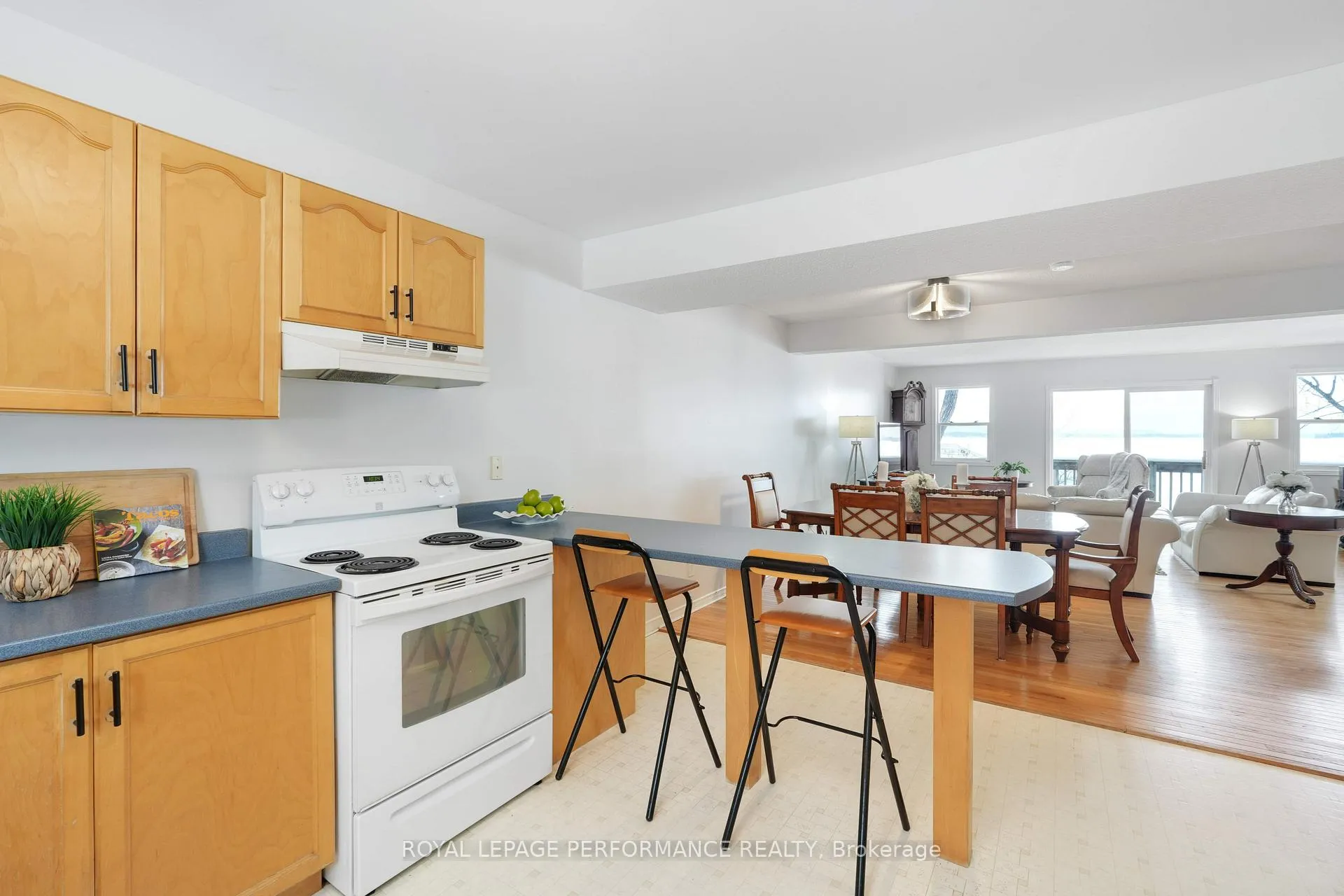 Photo 16 of 326 Bayview Drive, Ottawa, Constance Bay — HOMEH