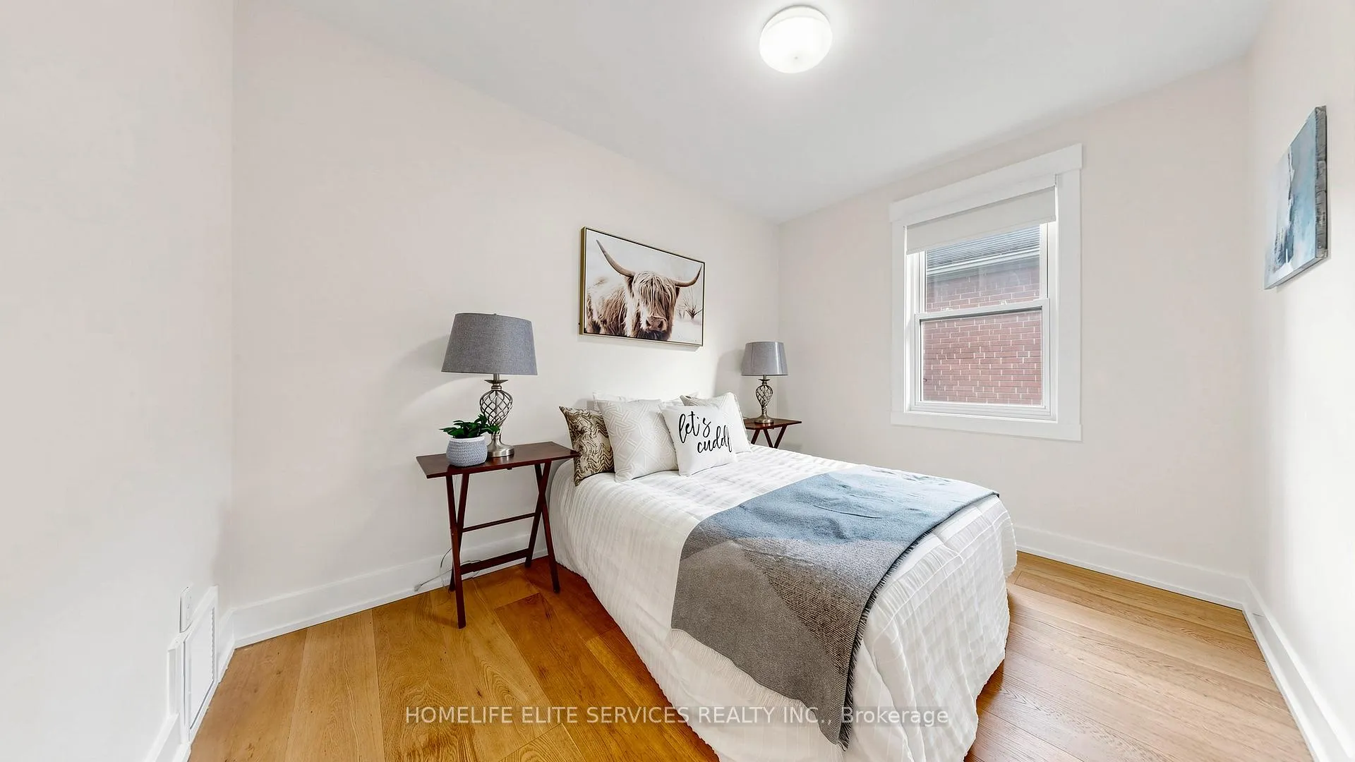 Photo 19 of 1 Helsby Crescent, Etobicoke, Alderwood — HOMEH