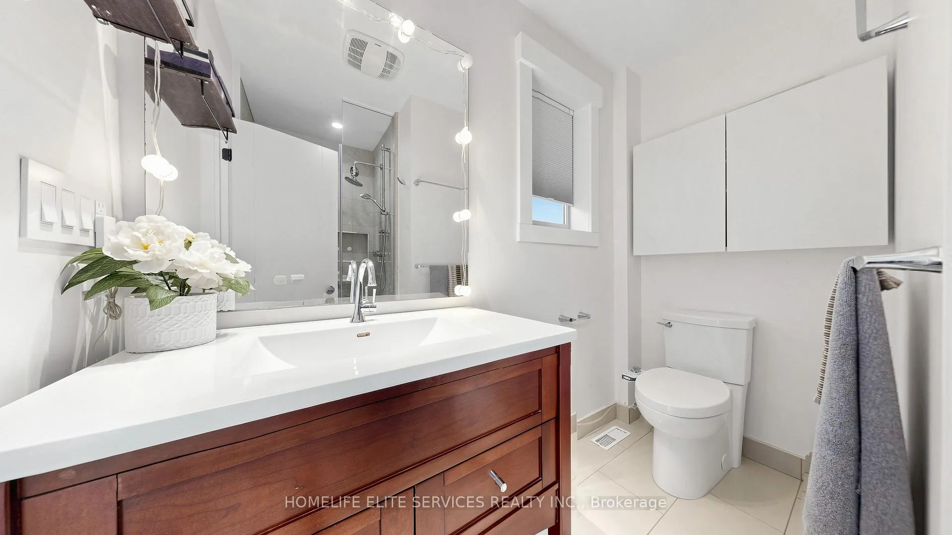 Photo 25 of 1 Helsby Crescent, Etobicoke, Alderwood — HOMEH