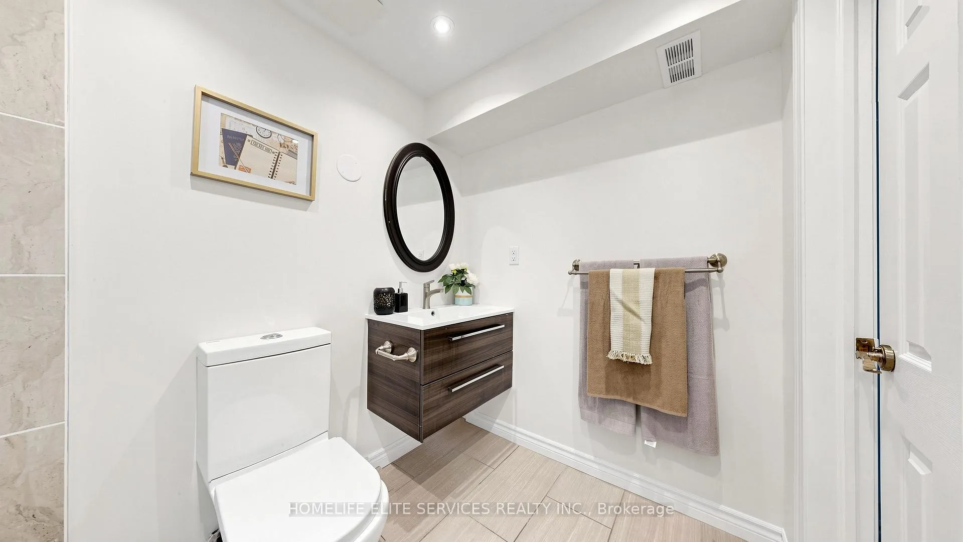 Photo 39 of 1 Helsby Crescent, Etobicoke, Alderwood — HOMEH