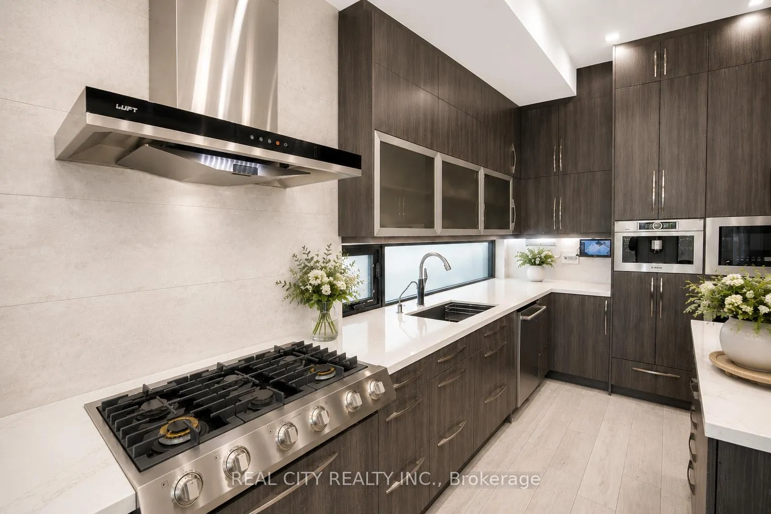 Photo 10 of 662 Byngmount Avenue, Mississauga, Lakeview — HOMEH