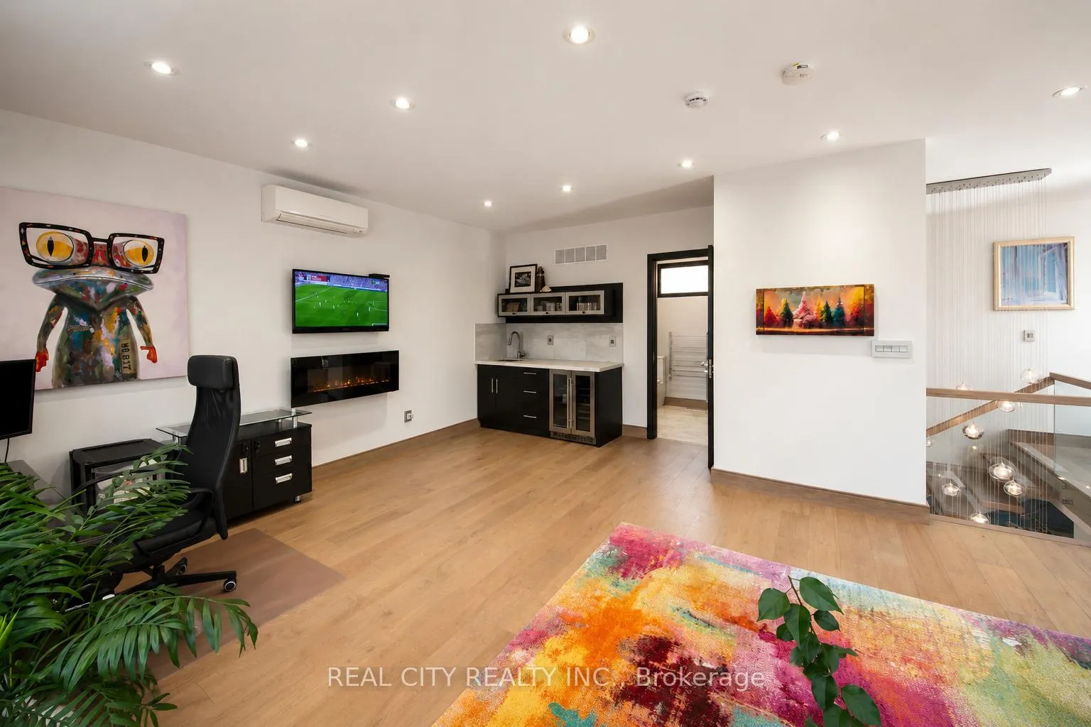 Photo 25 of 662 Byngmount Avenue, Mississauga, Lakeview — HOMEH