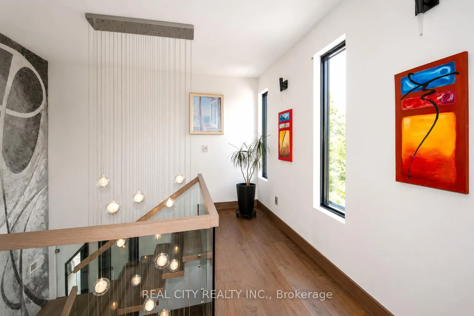 Photo 27 of 662 Byngmount Avenue, Mississauga, Lakeview — HOMEH