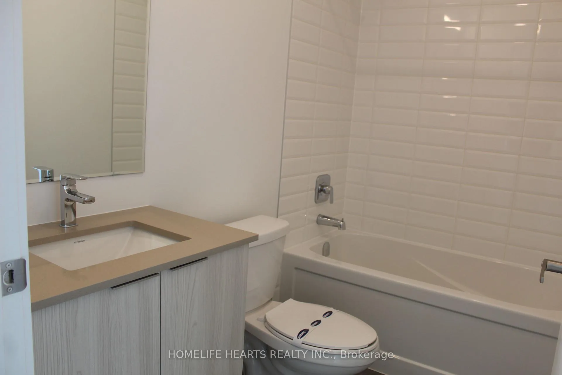 Photo 10 of Unit 816, 740 Whitlock Avenue, Milton, Cobban — HOMEH