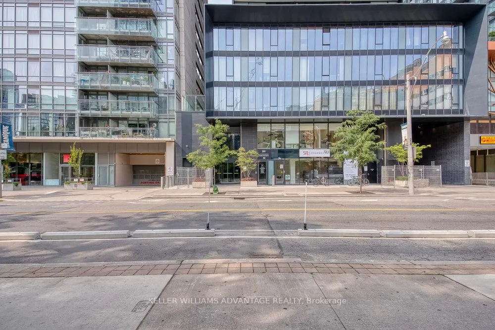 Photo 2 of Unit 603, 28 Wellesley Street E, Toronto, Church-Yonge Corridor — HOMEH