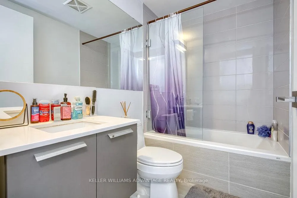 Photo 5 of Unit 603, 28 Wellesley Street E, Toronto, Church-Yonge Corridor — HOMEH