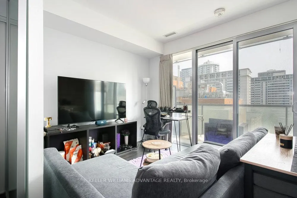 Photo 9 of Unit 603, 28 Wellesley Street E, Toronto, Church-Yonge Corridor — HOMEH