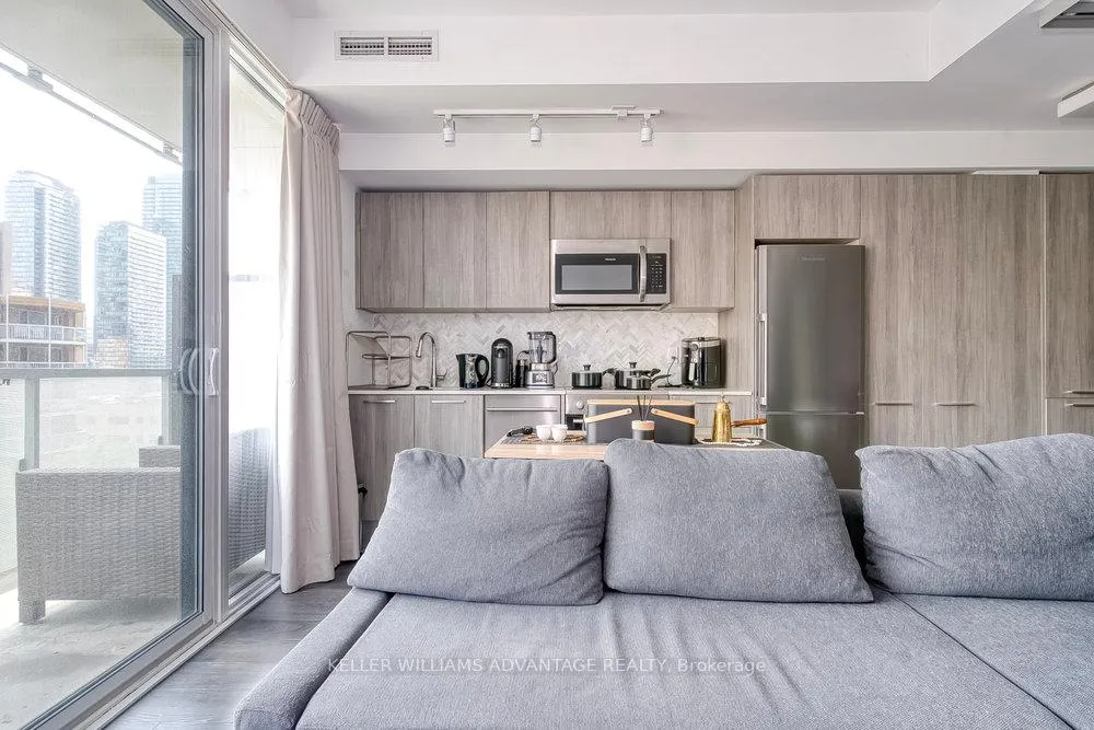 Photo 15 of Unit 603, 28 Wellesley Street E, Toronto, Church-Yonge Corridor — HOMEH