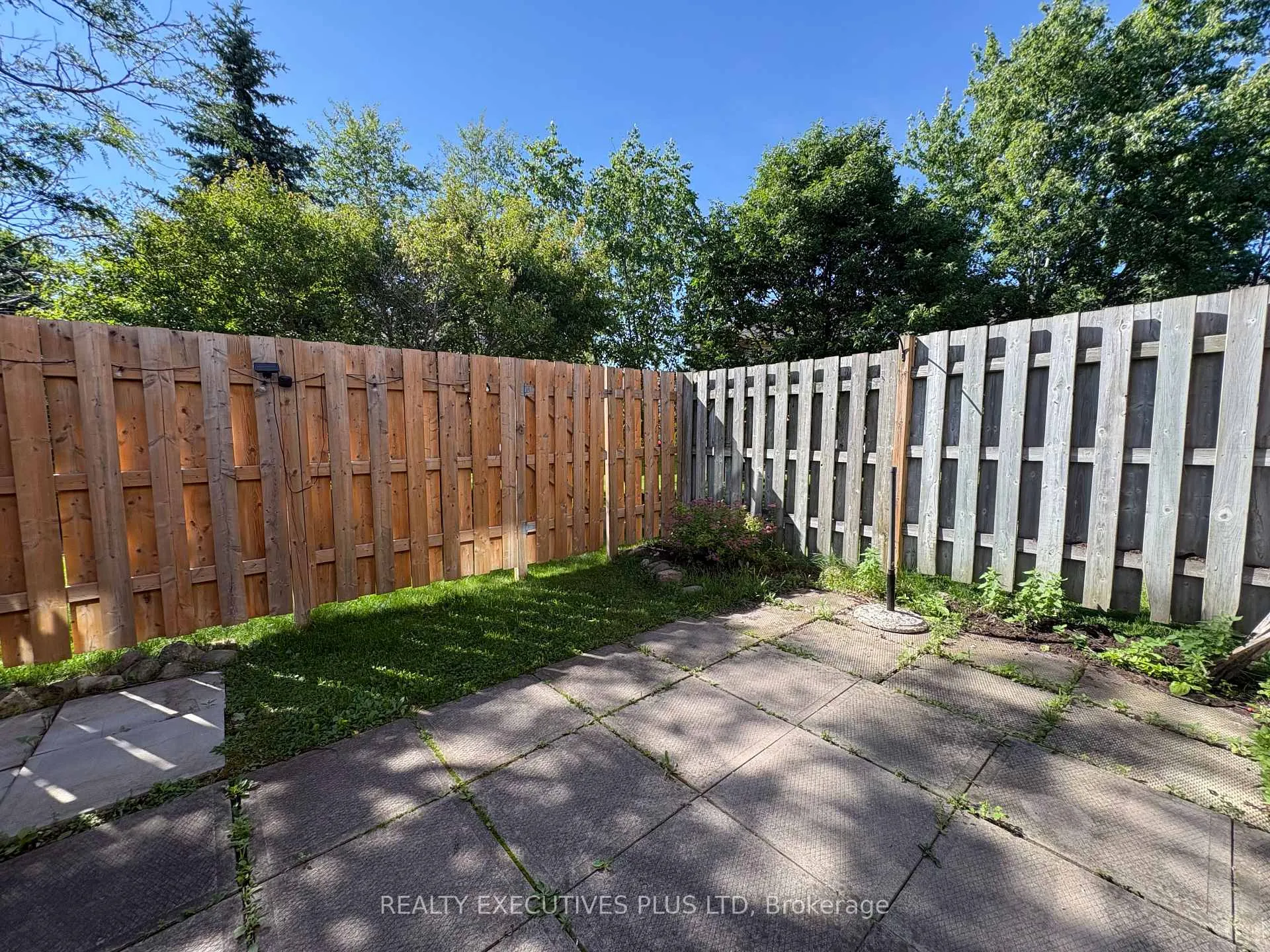 Photo 2 of Unit 70, 30 Imperial Road S, Guelph, Willow West/Sugarbush/West Acres — HOMEH