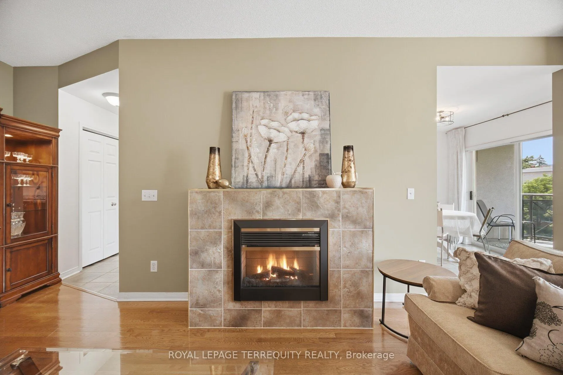 Photo 8 of Unit 707, 2000 Creekside Drive, Hamilton, Dundas — HOMEH