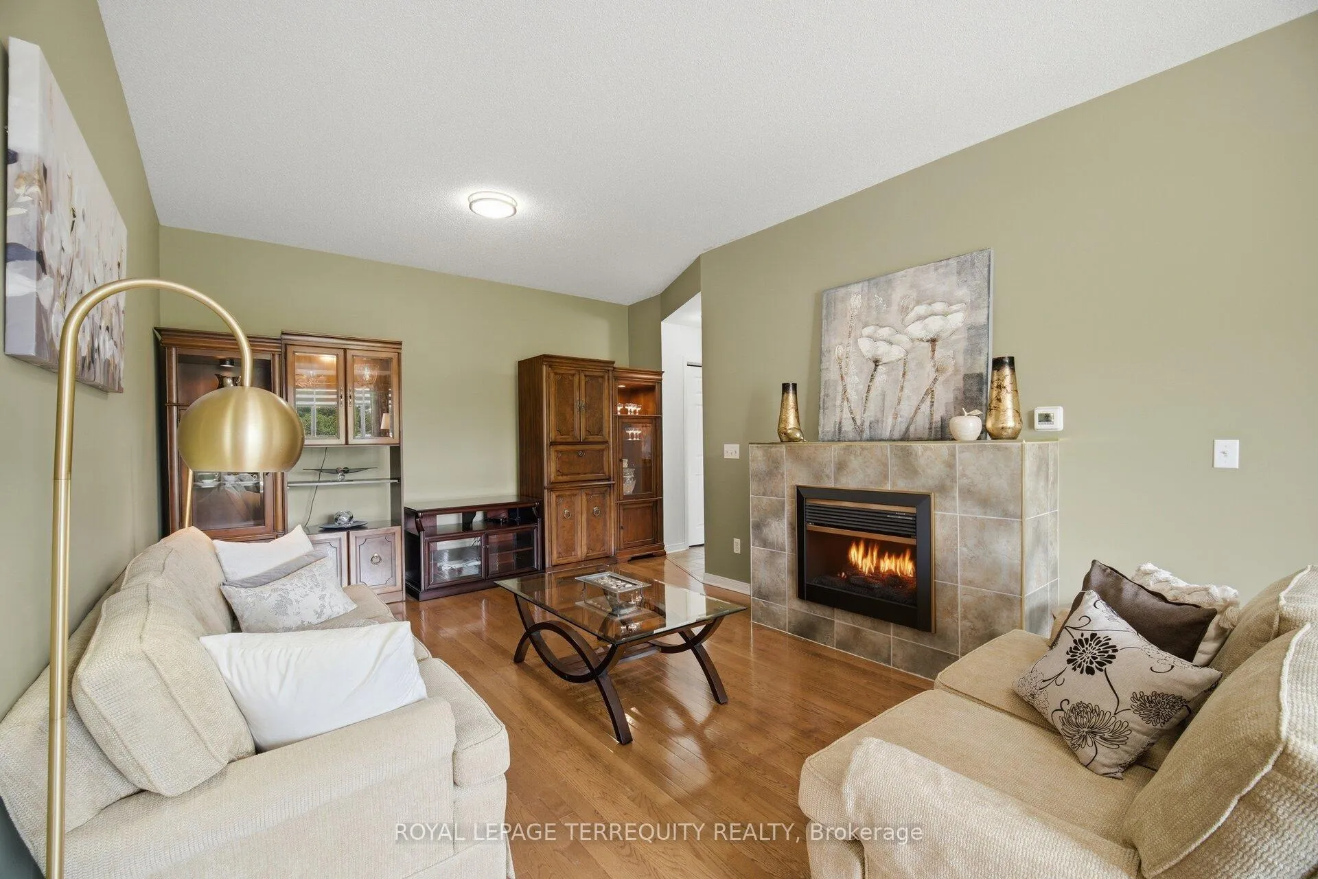Photo 9 of Unit 707, 2000 Creekside Drive, Hamilton, Dundas — HOMEH