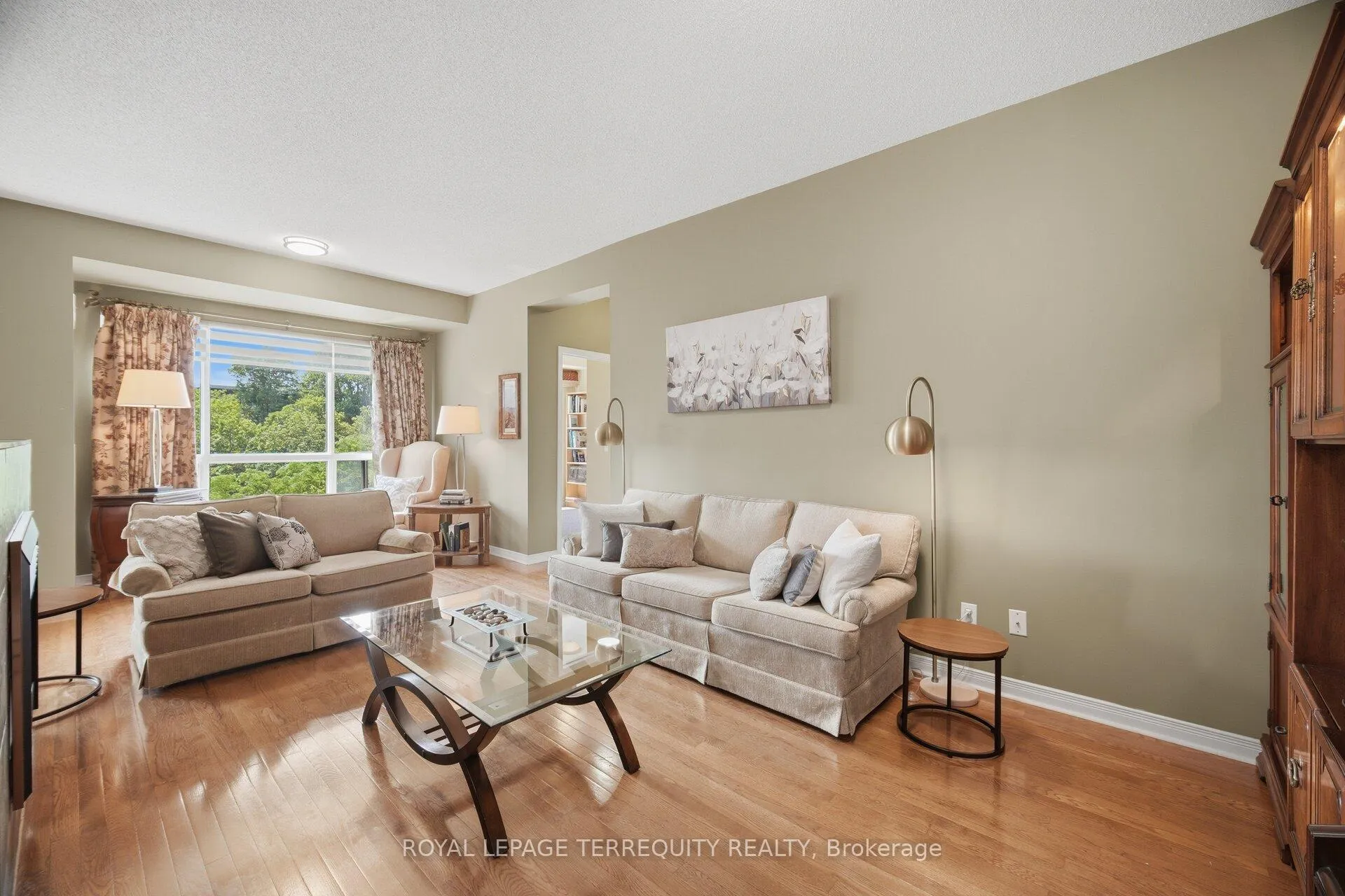 Photo 10 of Unit 707, 2000 Creekside Drive, Hamilton, Dundas — HOMEH