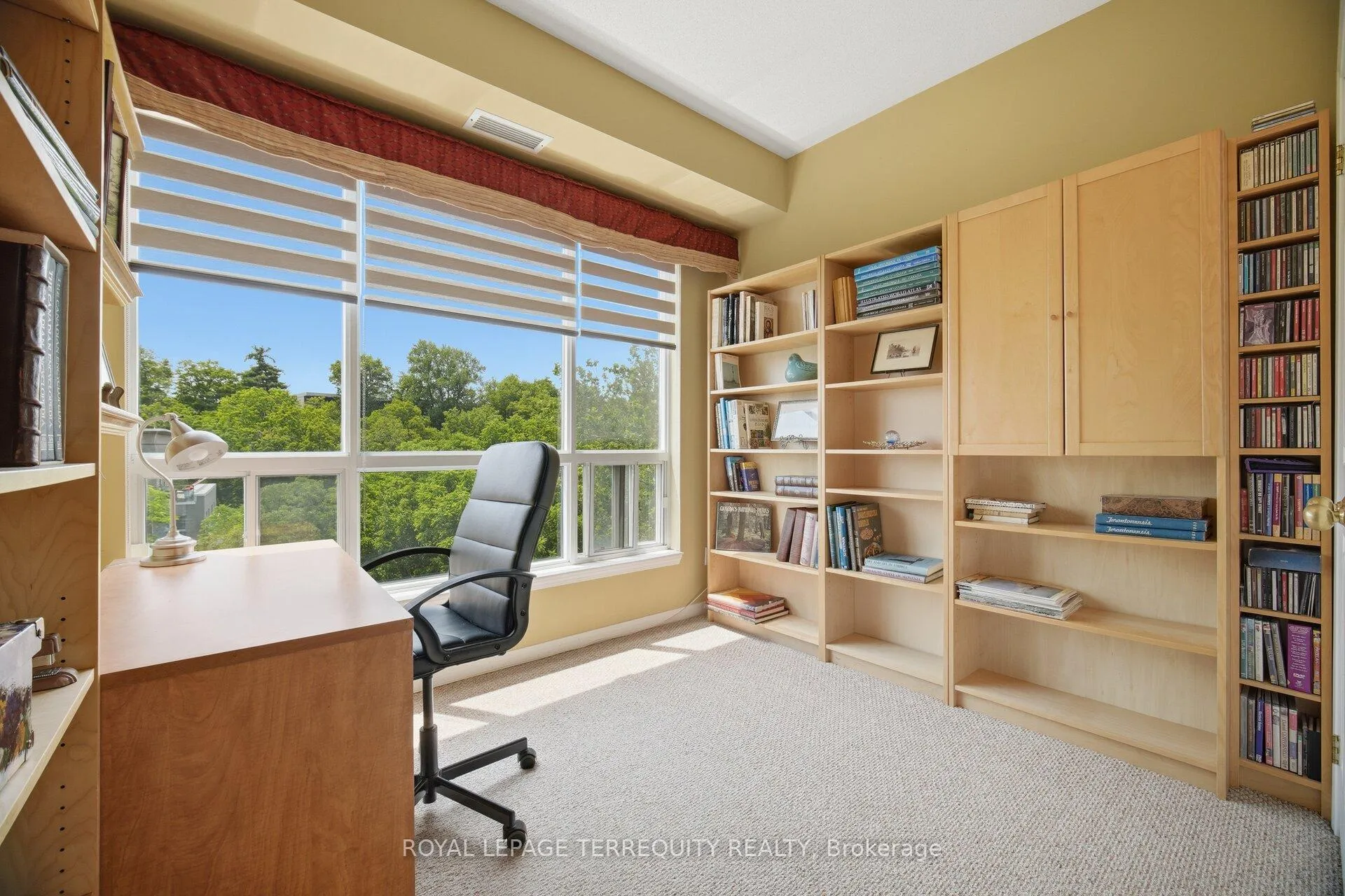 Photo 19 of Unit 707, 2000 Creekside Drive, Hamilton, Dundas — HOMEH