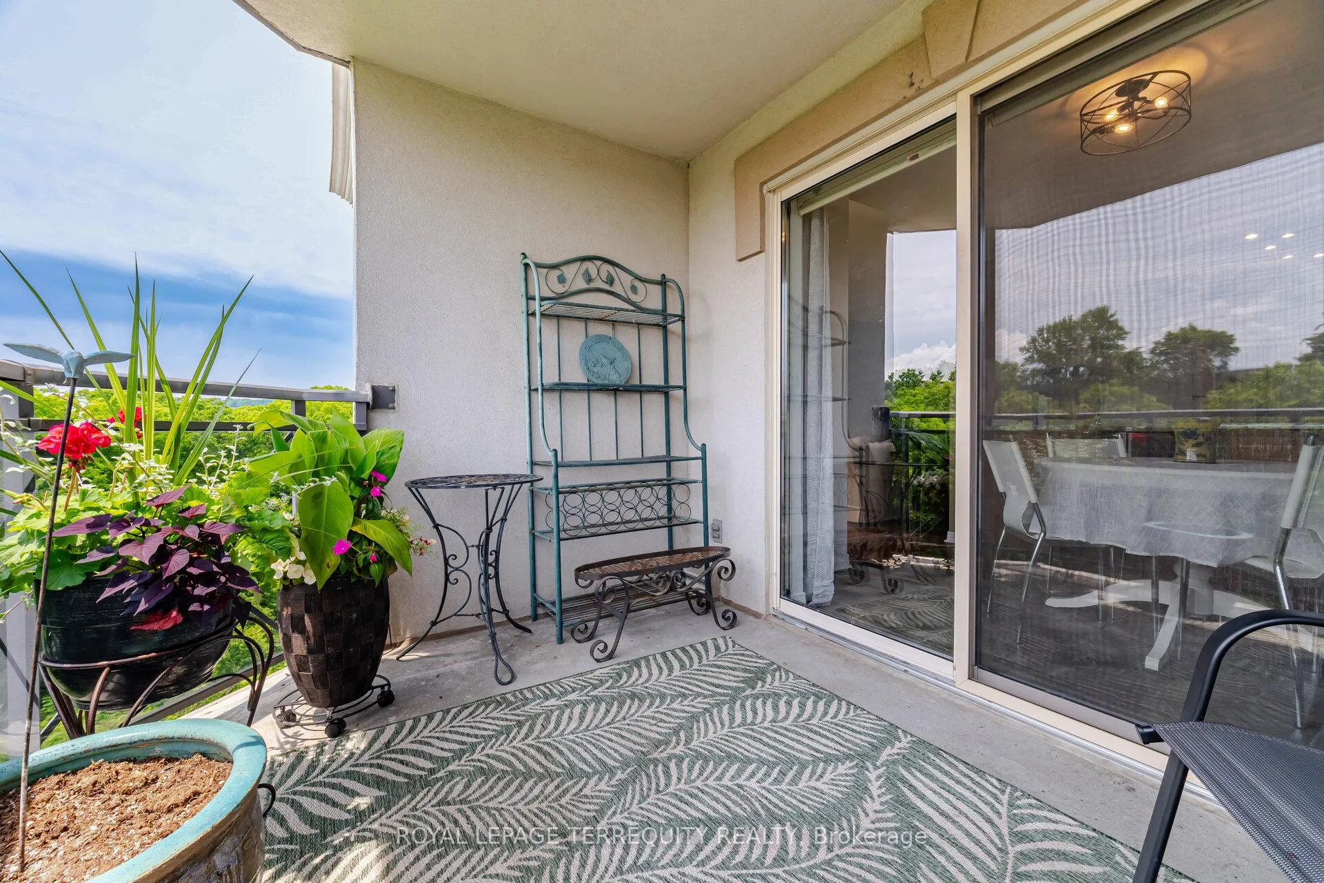 Photo 23 of Unit 707, 2000 Creekside Drive, Hamilton, Dundas — HOMEH