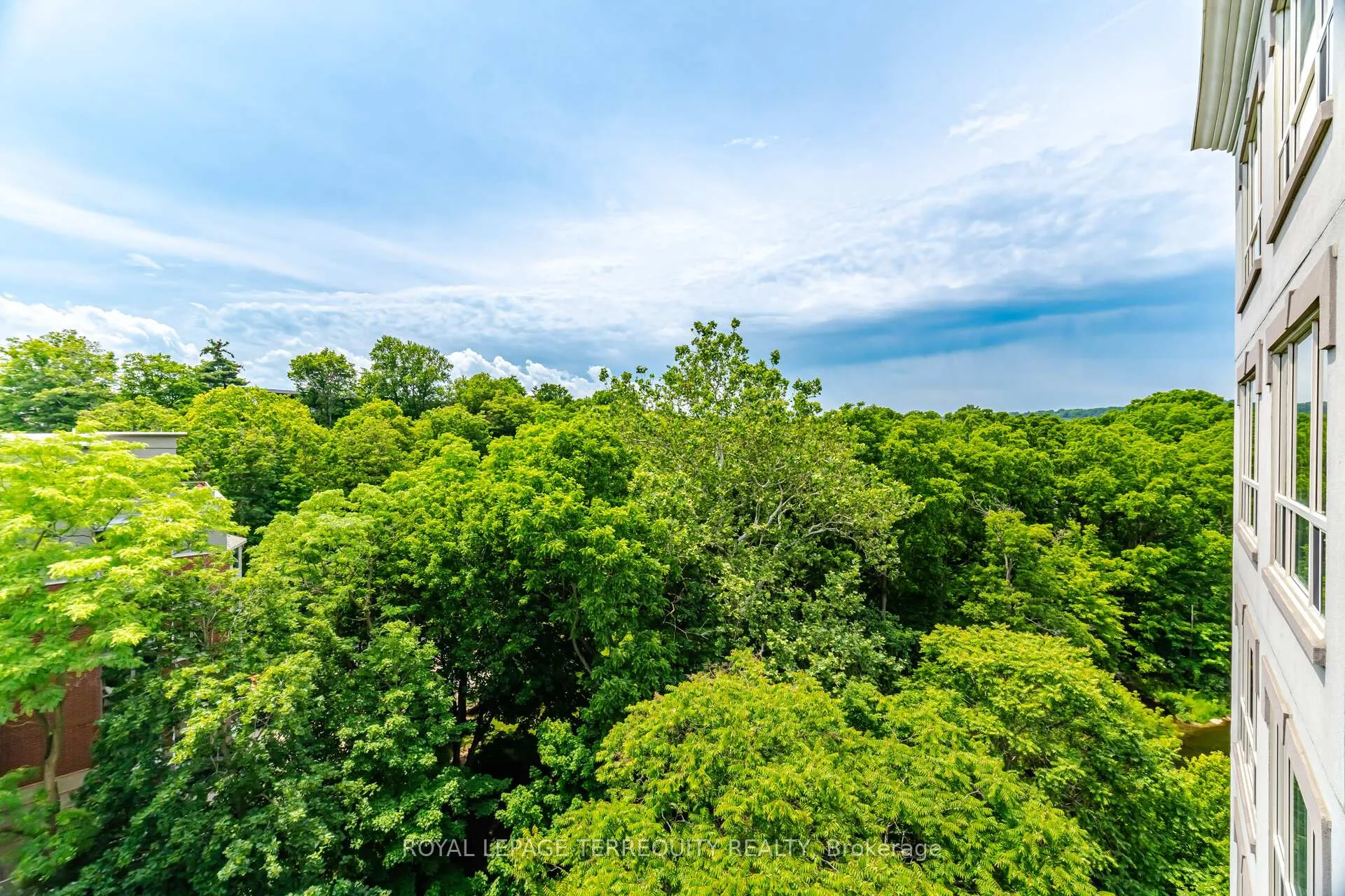 Photo 25 of Unit 707, 2000 Creekside Drive, Hamilton, Dundas — HOMEH