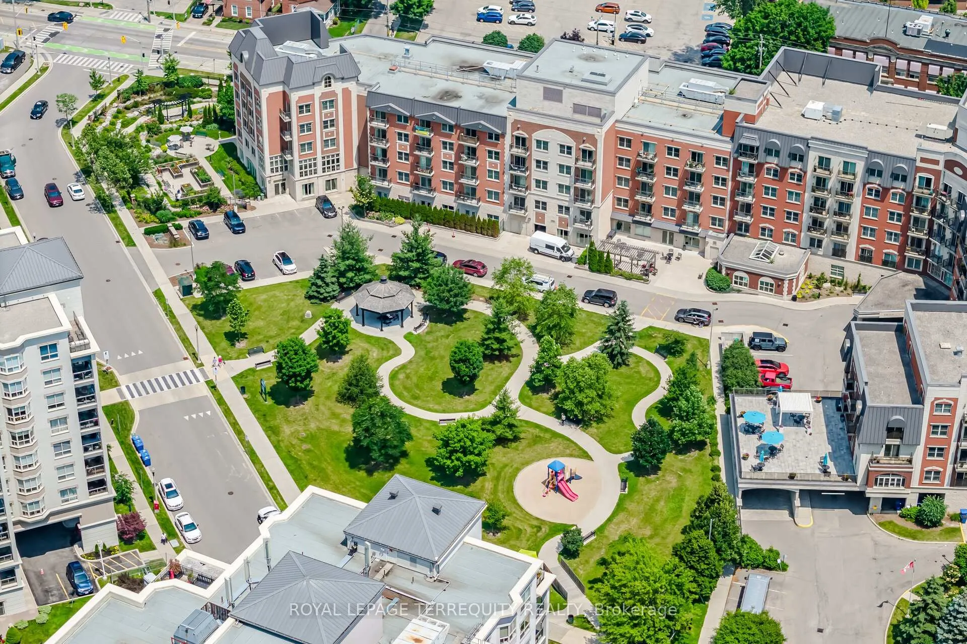 Photo 35 of Unit 707, 2000 Creekside Drive, Hamilton, Dundas — HOMEH