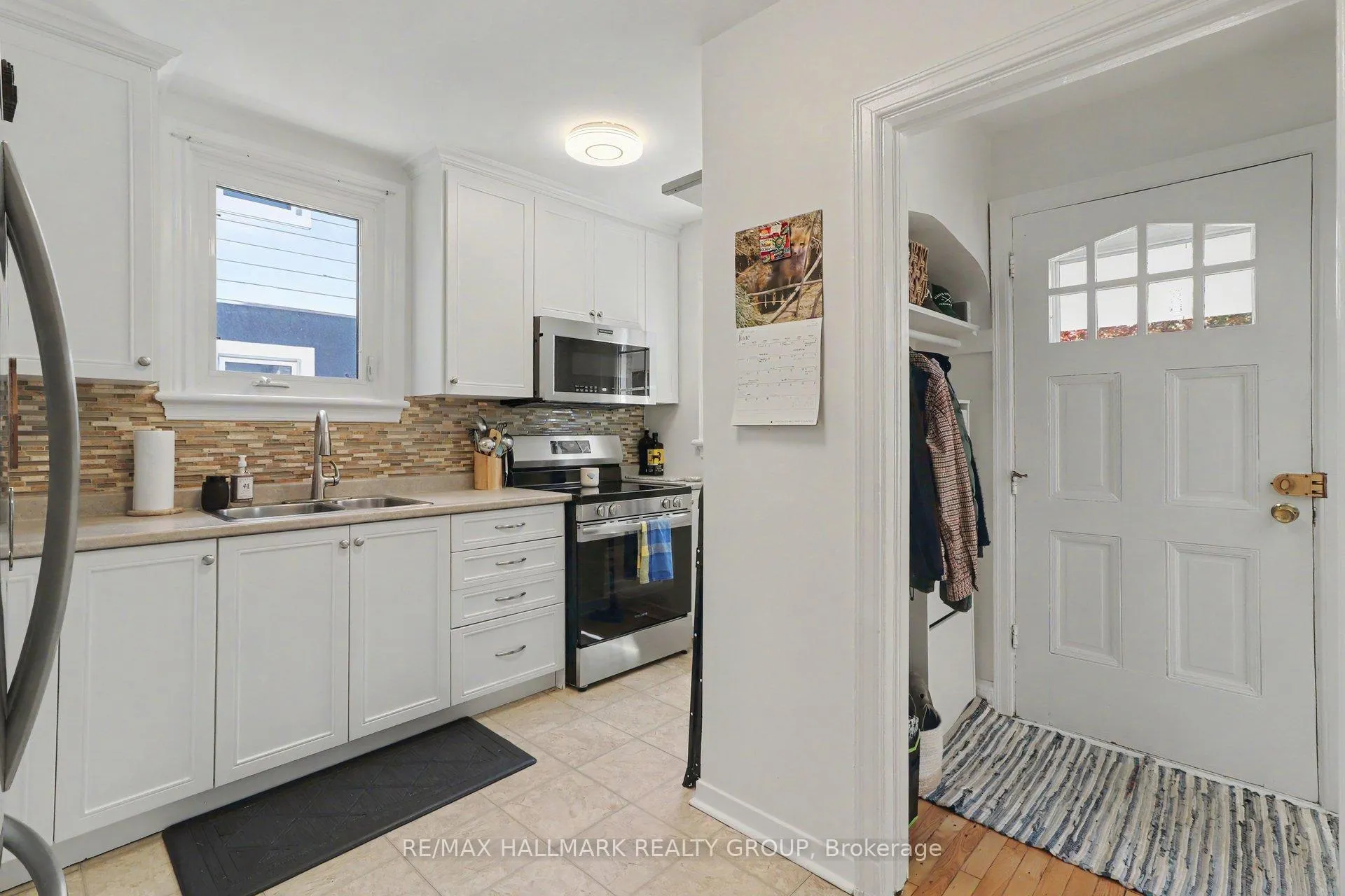 Photo 11 of 99 Dagmar Avenue, Ottawa, Vanier — HOMEH