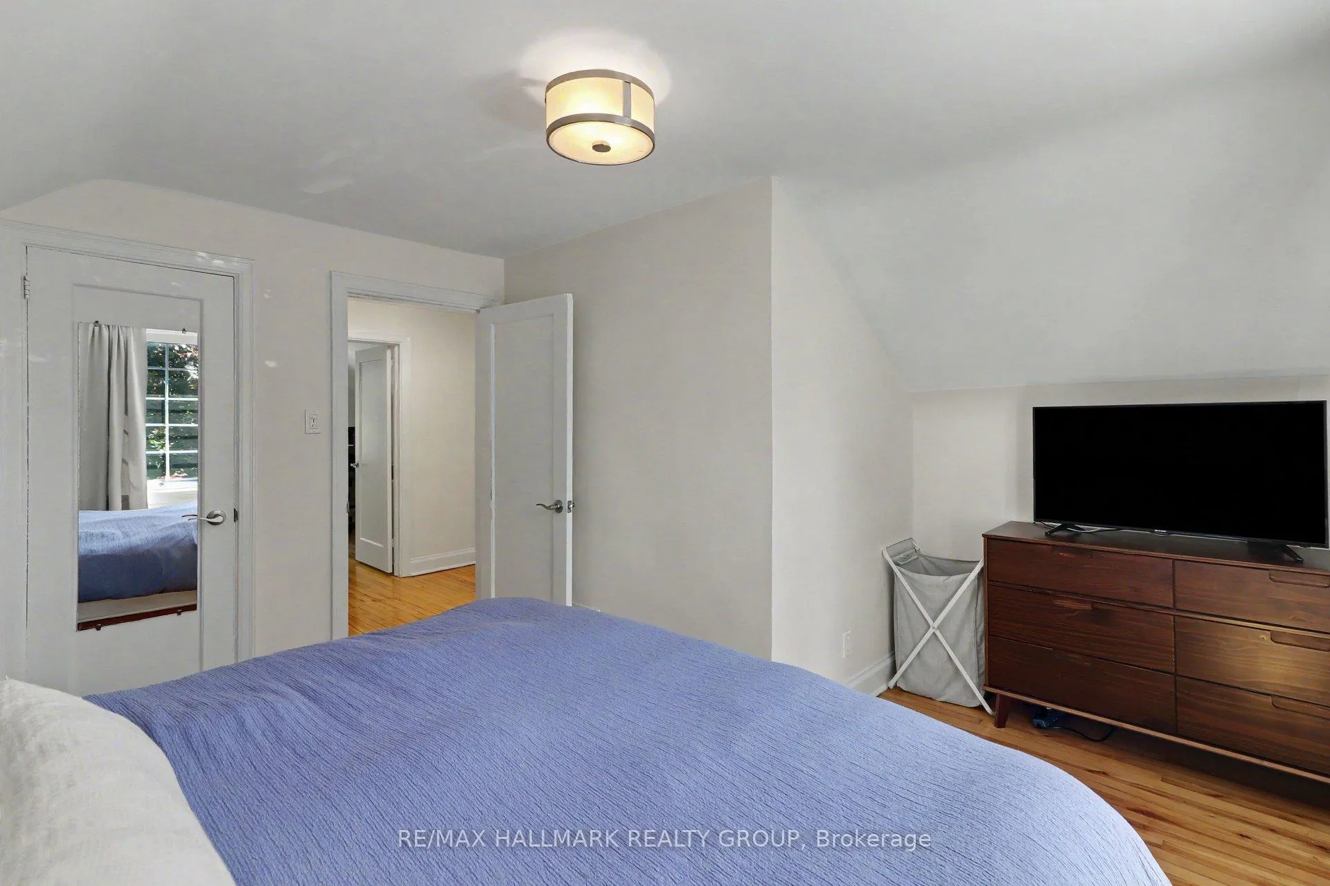 Photo 17 of 99 Dagmar Avenue, Ottawa, Vanier — HOMEH