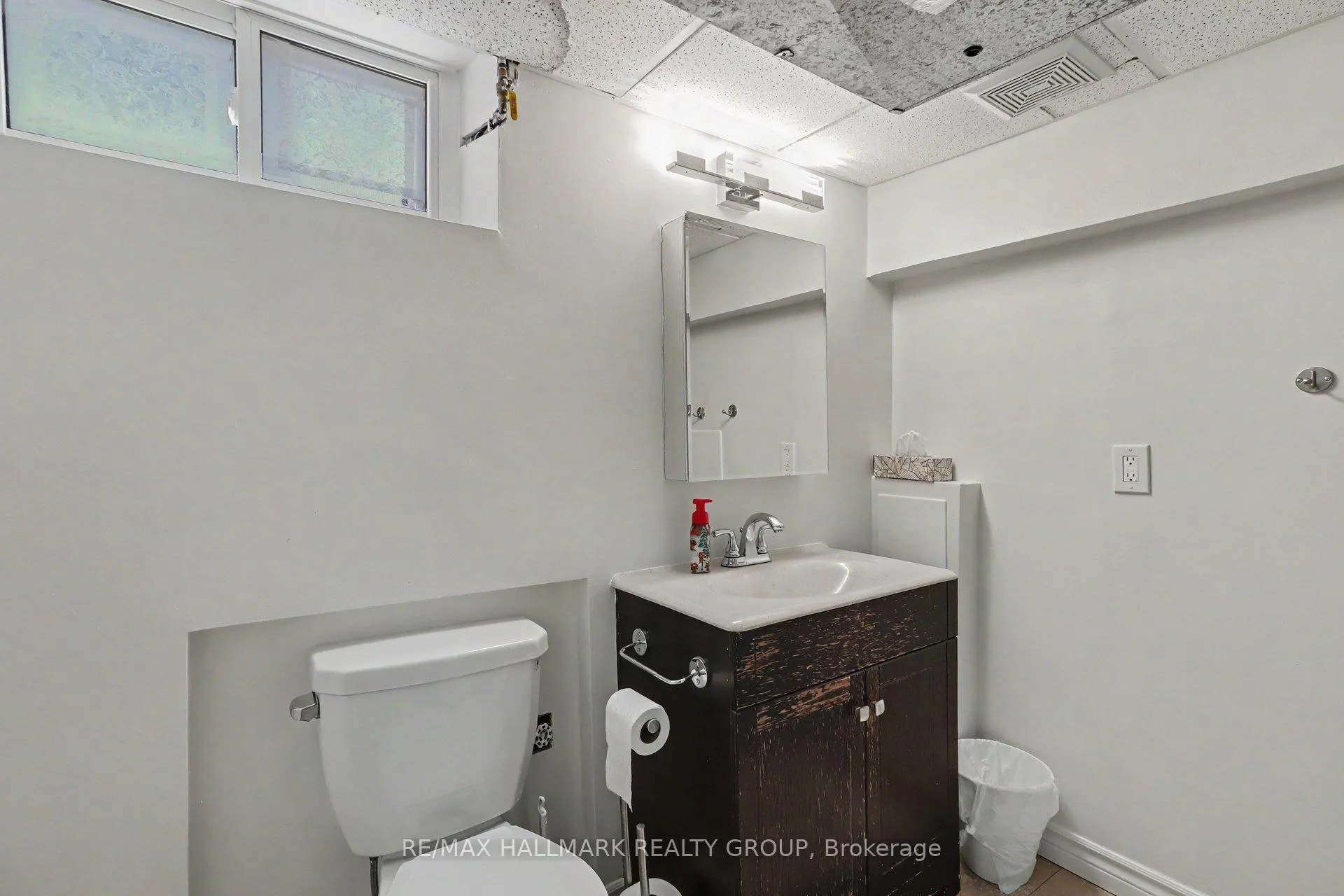 Photo 25 of 99 Dagmar Avenue, Ottawa, Vanier — HOMEH