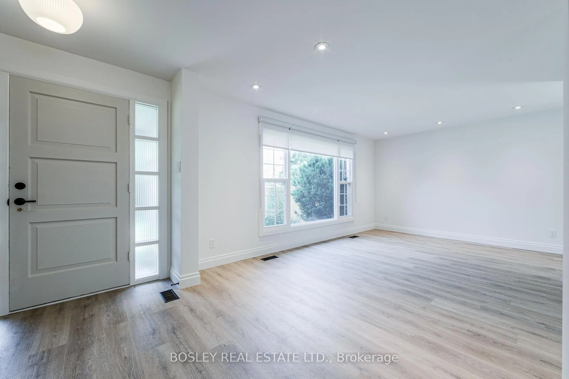 Photo 61 of 33 Forestbrook Crescent, Scarborough, Tam O'Shanter-Sullivan — HOMEH