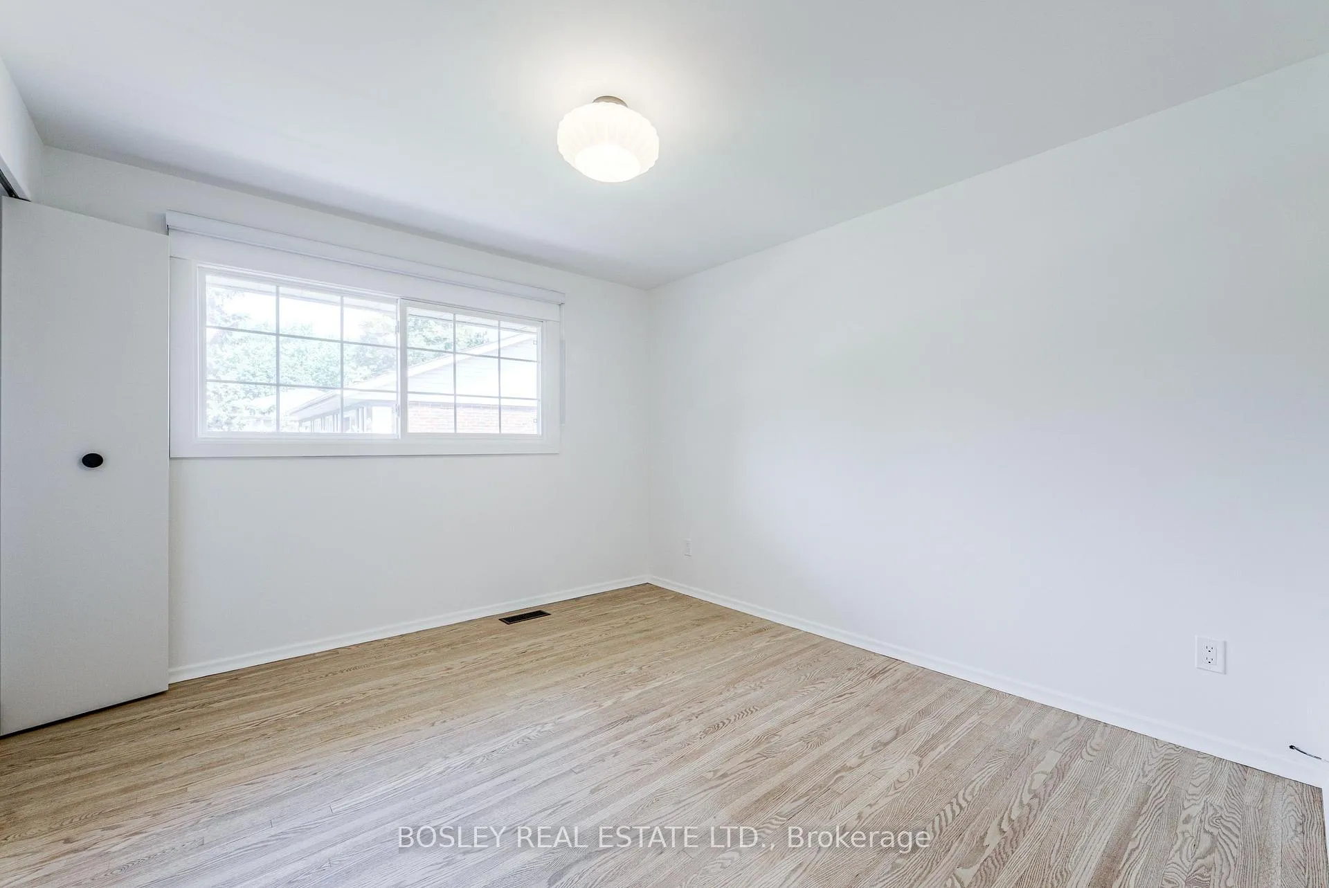 Photo 81 of 33 Forestbrook Crescent, Scarborough, Tam O'Shanter-Sullivan — HOMEH