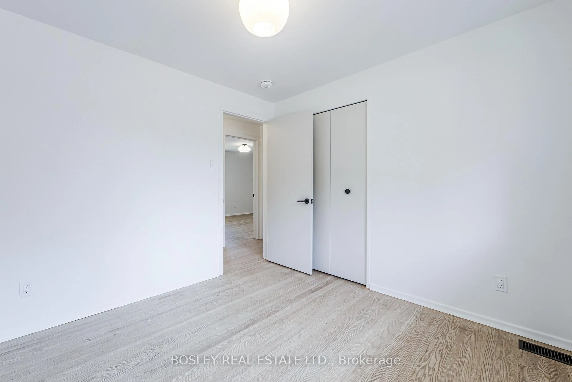 Photo 84 of 33 Forestbrook Crescent, Scarborough, Tam O'Shanter-Sullivan — HOMEH
