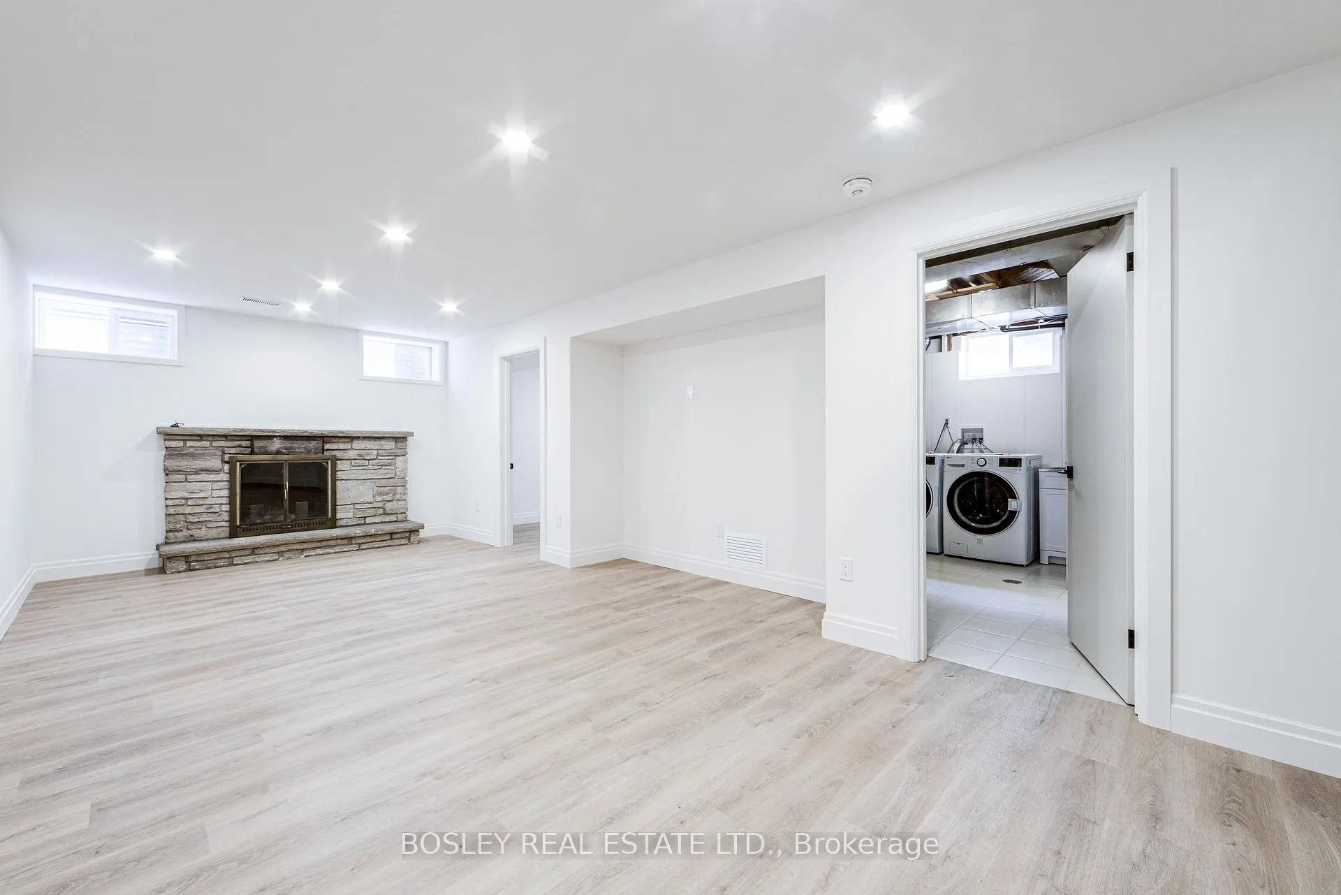Photo 89 of 33 Forestbrook Crescent, Scarborough, Tam O'Shanter-Sullivan — HOMEH